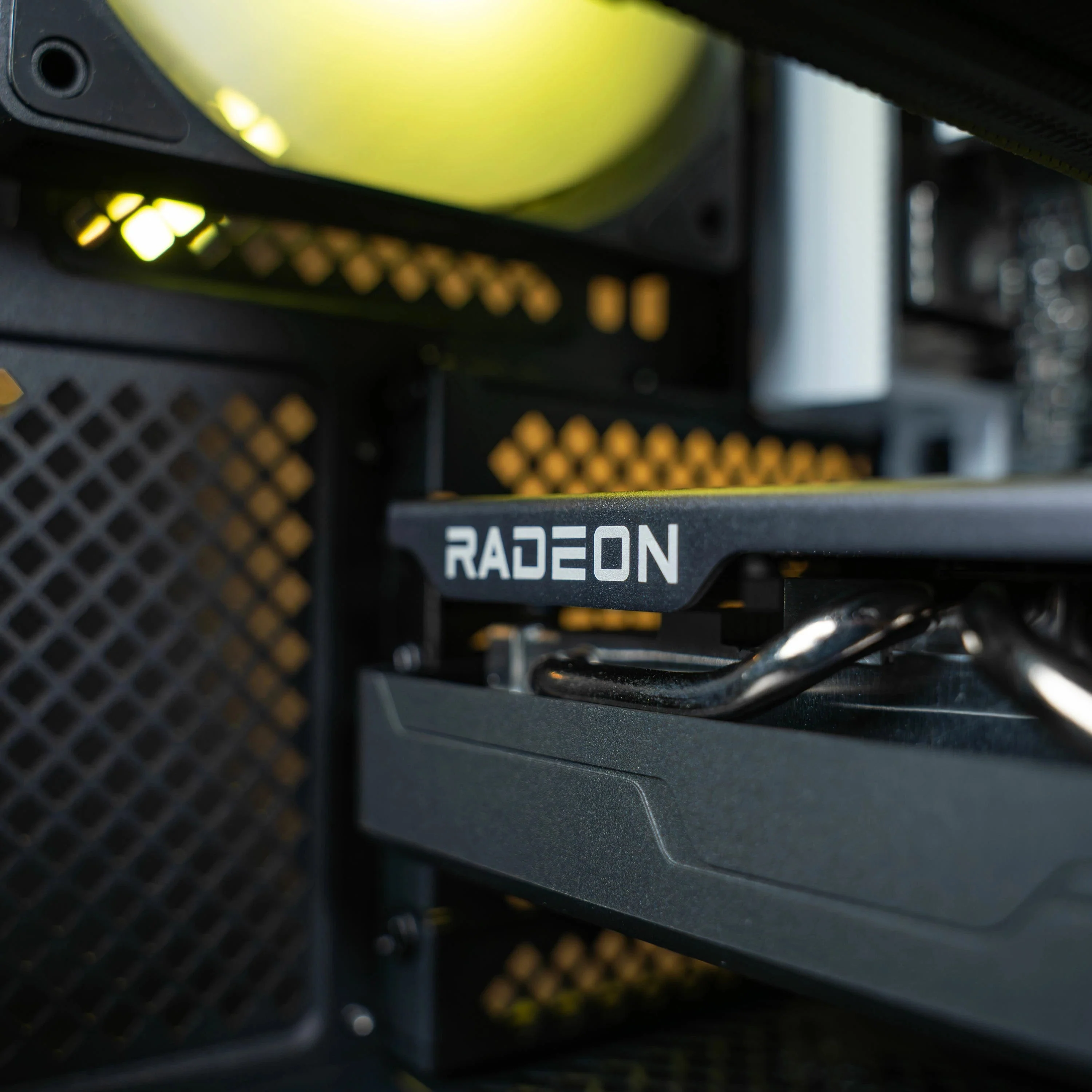 Aftershock Chamber | RX 9060XT 16GB | Ryzen 5 7500F | Desktop Gaming PC - Image 2