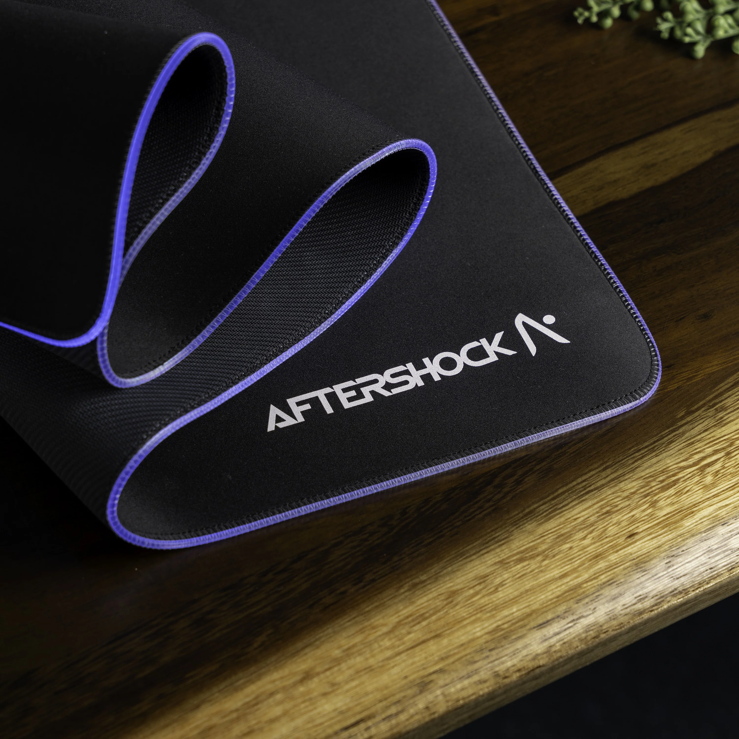 Aftershock Combo Kit – Oden 75 White Keyboard, Sliver+ XXL RGB Gaming Mouse Pad & M1 Pro White Wireless Mouse - Image 5