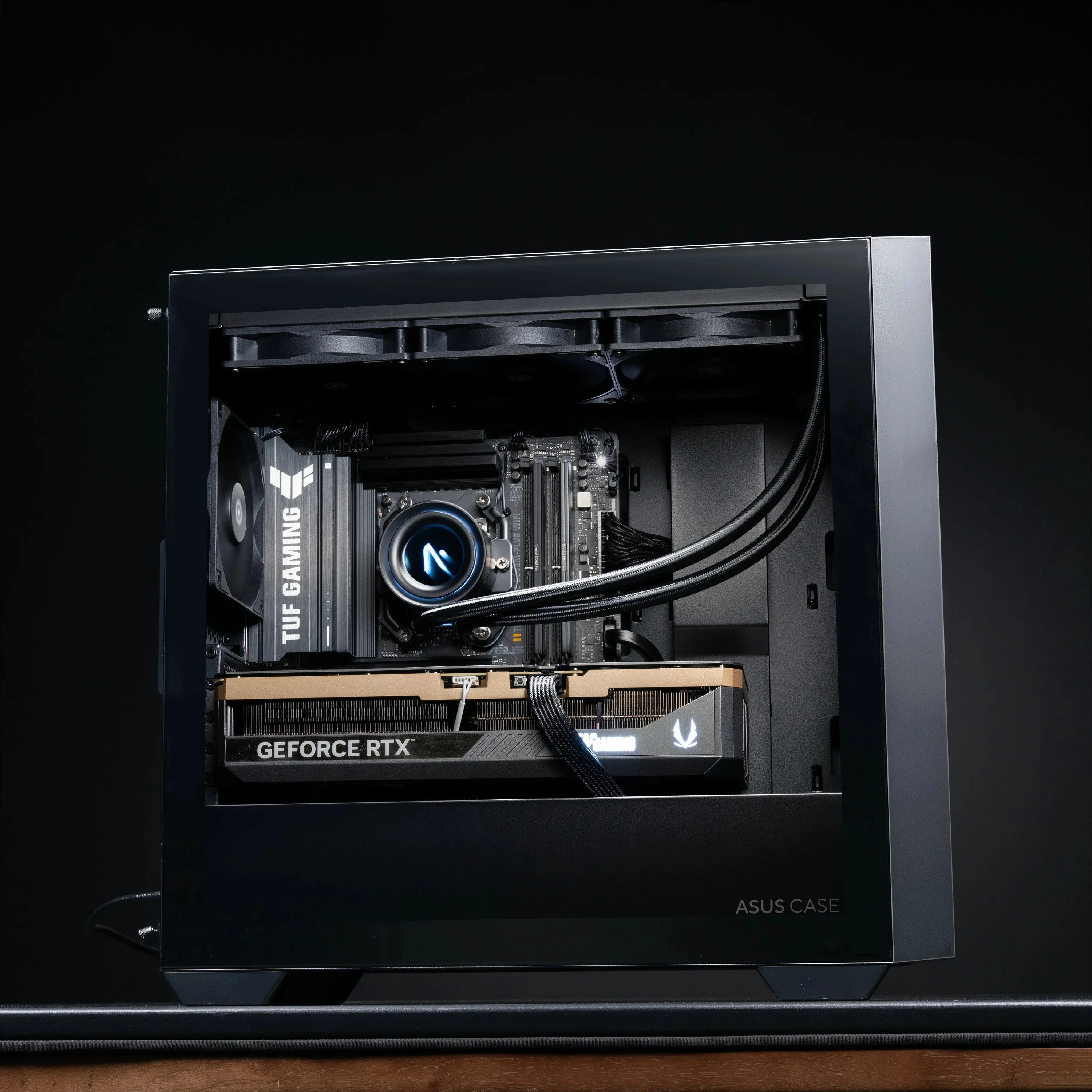 Aftershock Creator Max | RTX 5090 OC 32GB | Ryzen 9 9900X | Desktop Gaming PC - Image 5