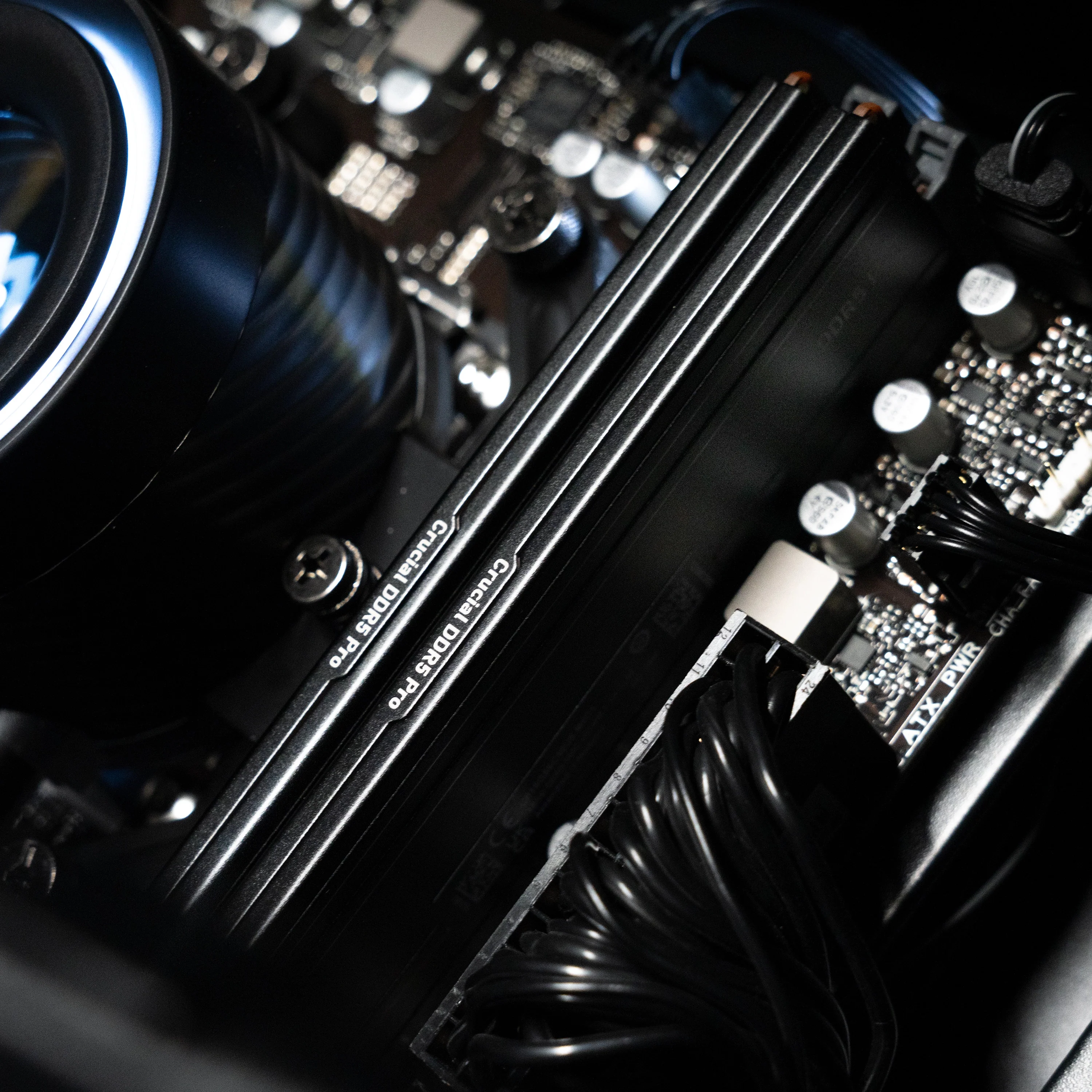 Aftershock Creator Pro Amd | RTX 5080 | Ryzen 9 9900X | Desktop Gaming PC - Image 4