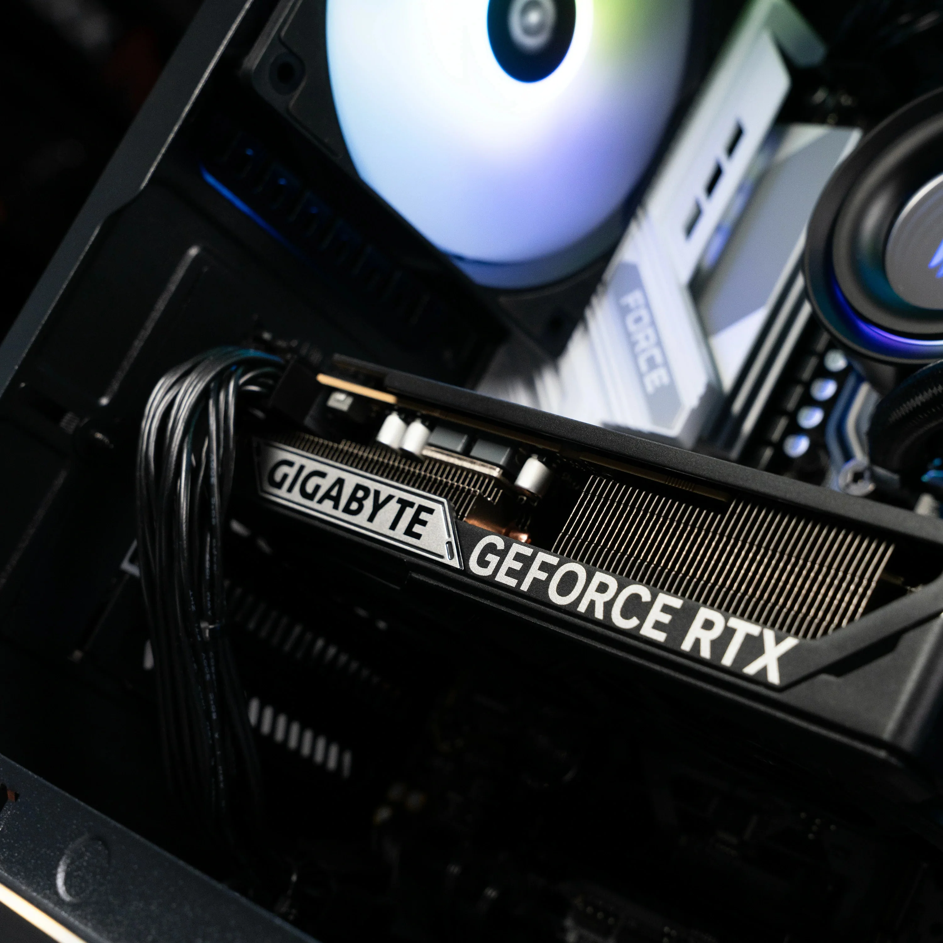 Aftershock Zeal Mini | RTX 5060 OC 8GB | Ryzen 5 7500F | Desktop Gaming PC - Image 2