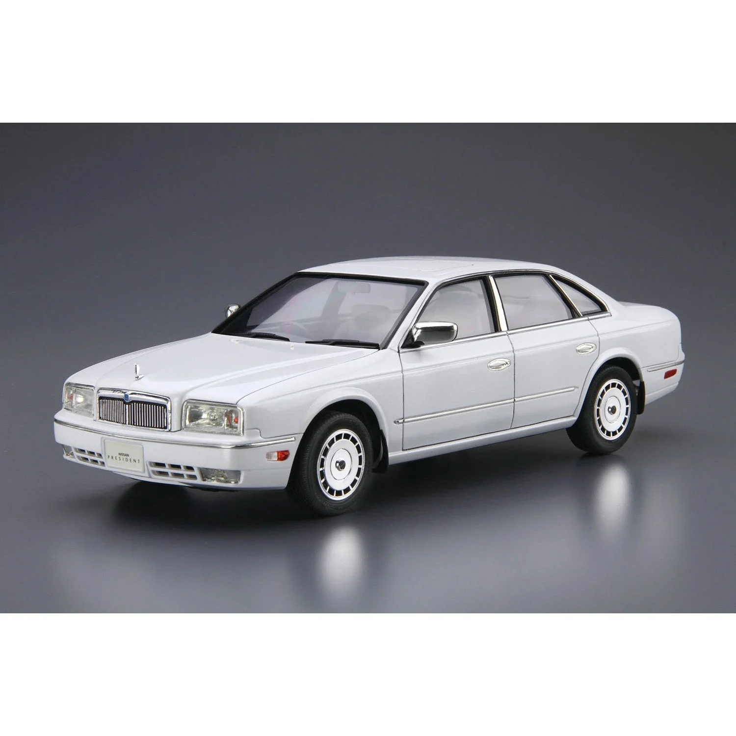 Aoshima 1/24 Nissan G50 President/Infiniti Q45 89 - Image 3
