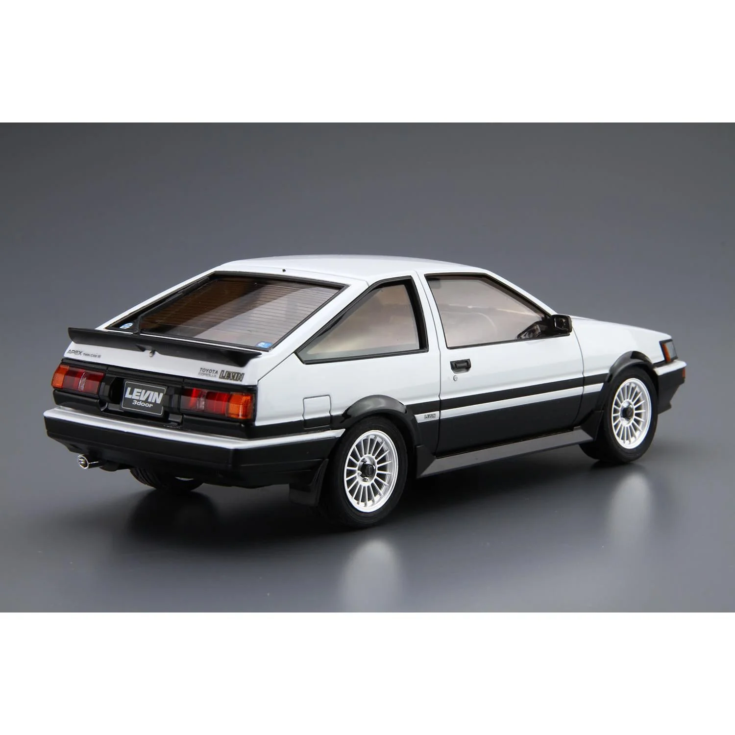 Aoshima 1/24 Toyota AE86 Corolla Levin GT-Apex '85 - Image 2