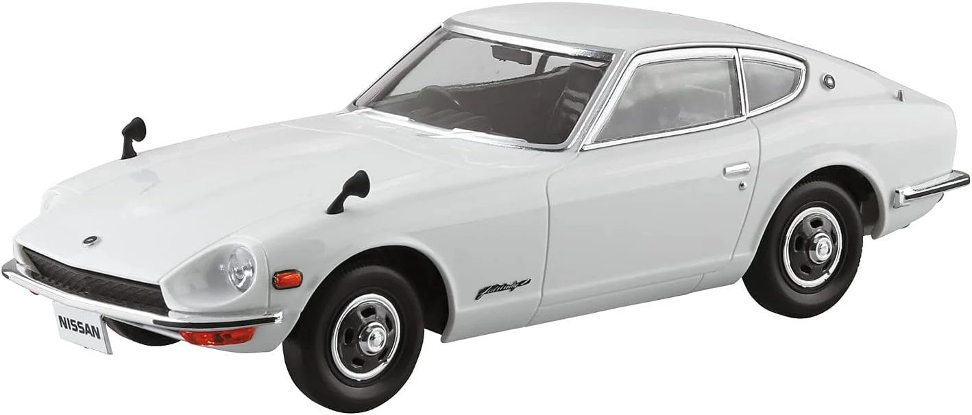 Aoshima 1/32 Snap Nissan S30 Fairlady Z (White) - Image 2