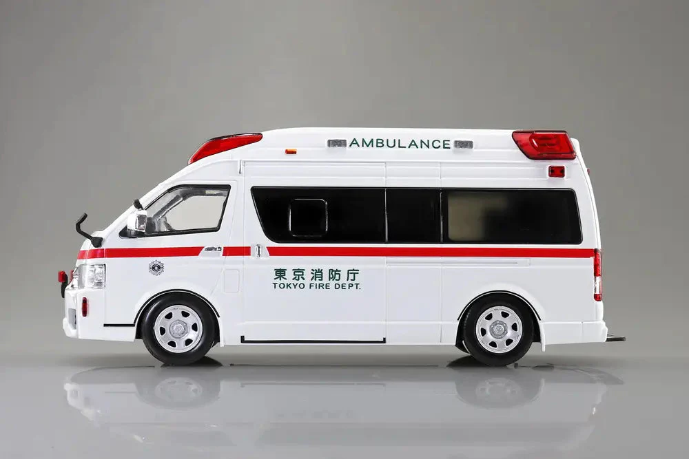 Aoshima 1/32 Snap Toyota Hi-Medic Ambulance - Image 5