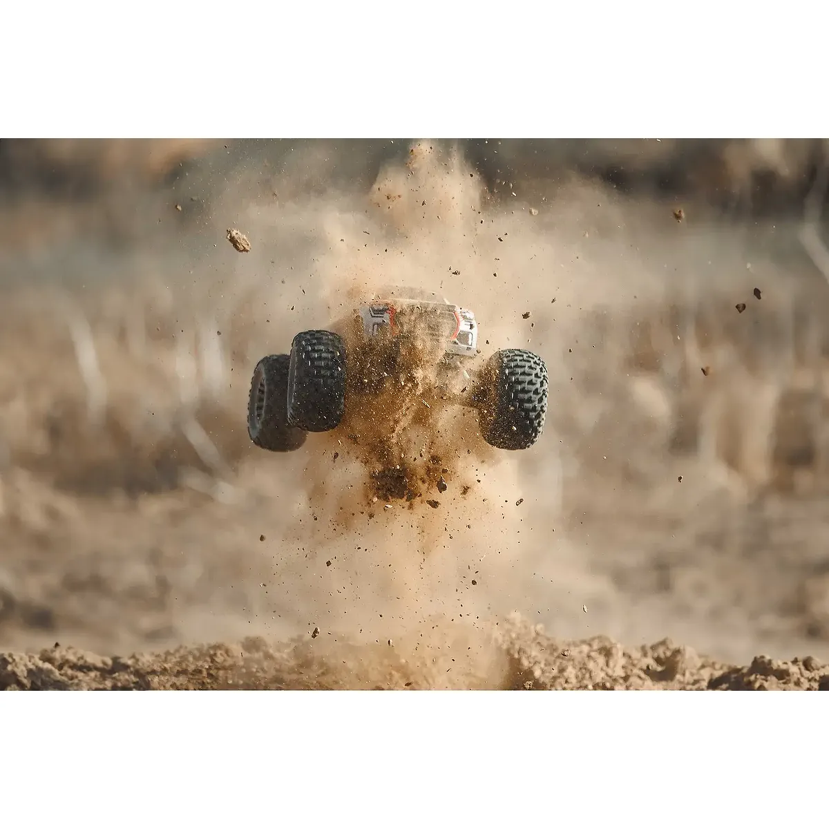 ARRMA Granite 223S DSC RC Monster Truck Electric Brushless 4WD 1/10 Scale RTR - Red - Image 10