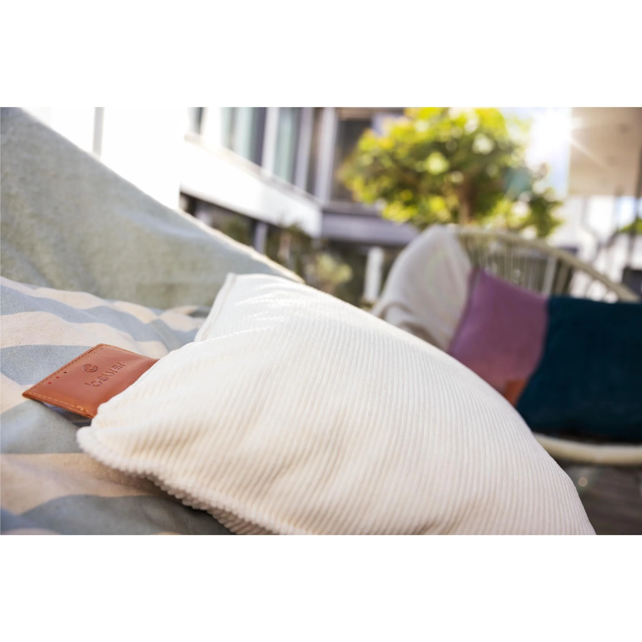 Beurer HK77 Heaty: Rechargeable Heated Cushion (Cashmere Crème) - Image 10
