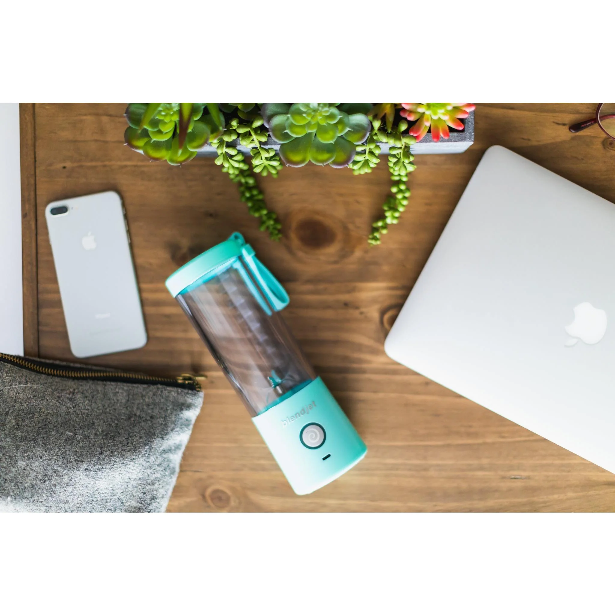 BlendJet 2 Portable Blender (Mint) - Image 4