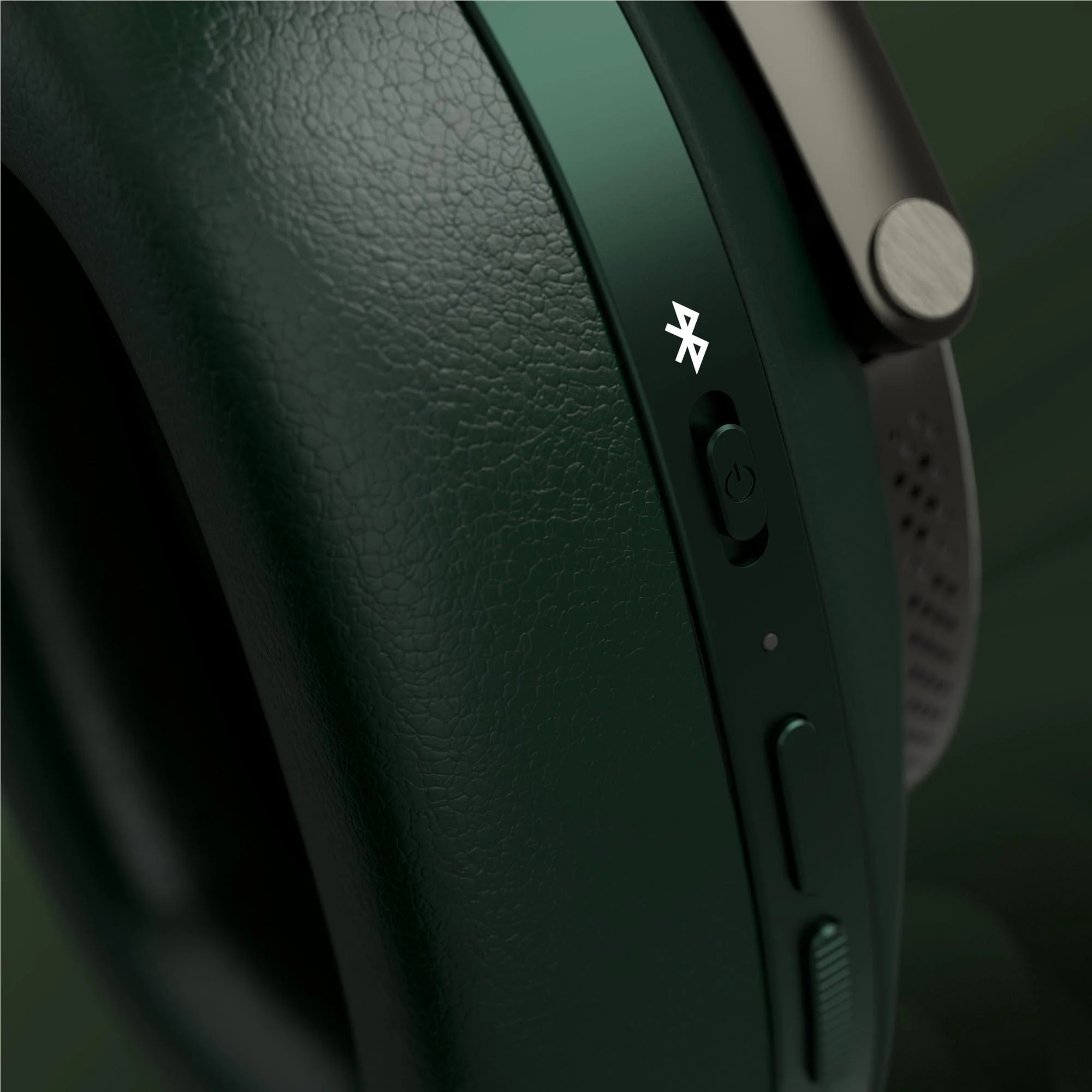 Bowers & Wilkins PX8 Noise-Cancelling Wireless Over-Ear Headphones (Dark Forest) - Image 10