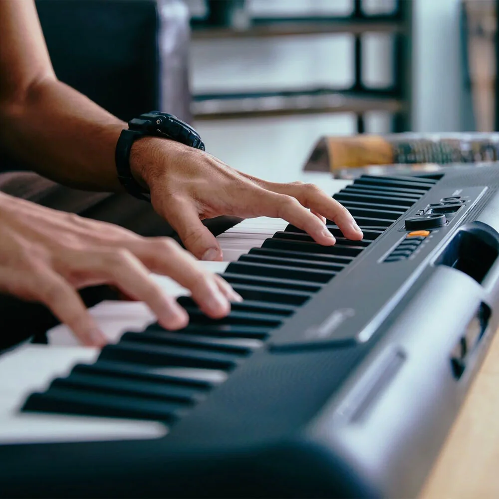 Casio Casiotone Ultra Compact 61-Note Portable Keyboard with USB - Black - Image 4