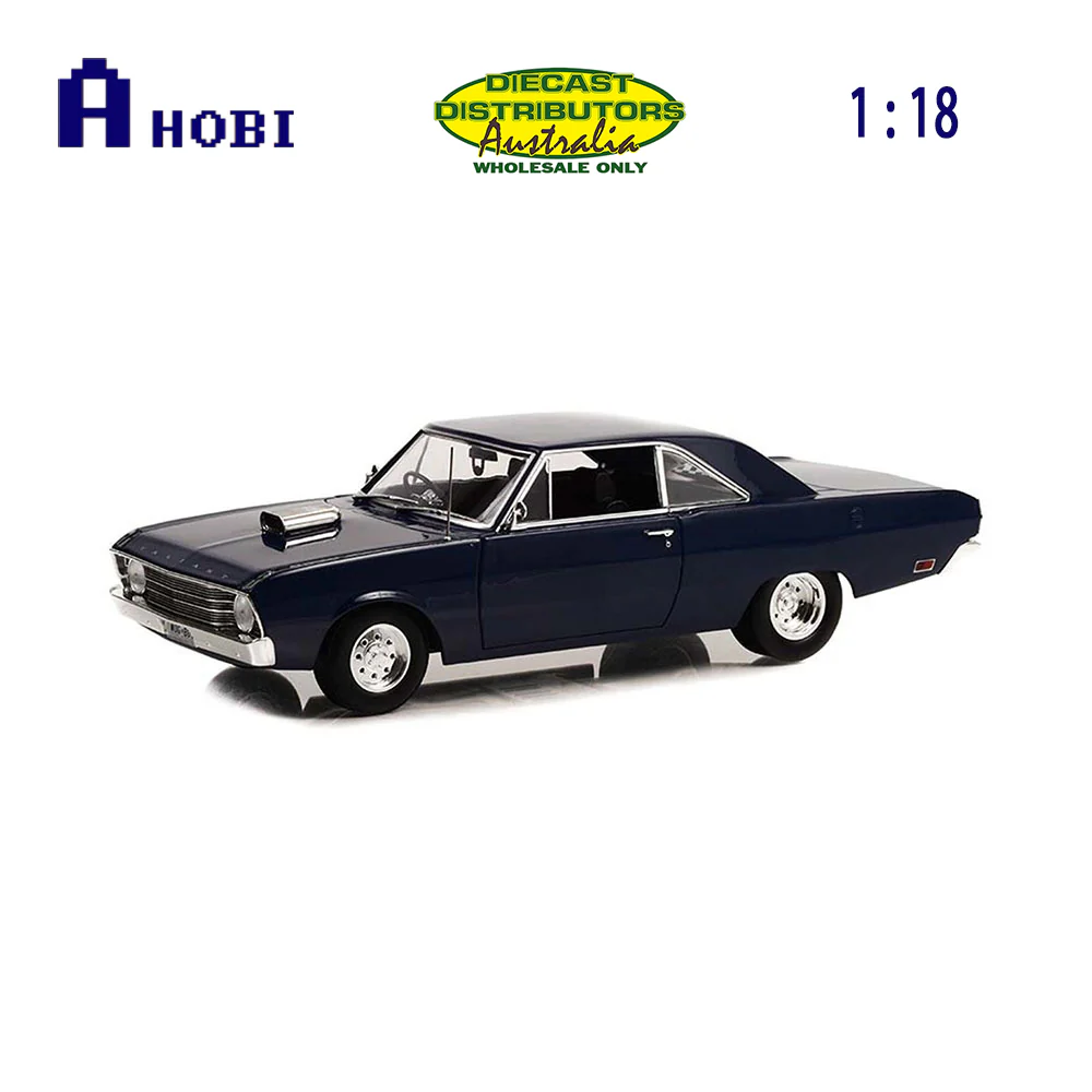 DDA Licensed 1:18 Scale Wog Boy 1969 VF Valiant With Figures Diecast Model Car - Image 3