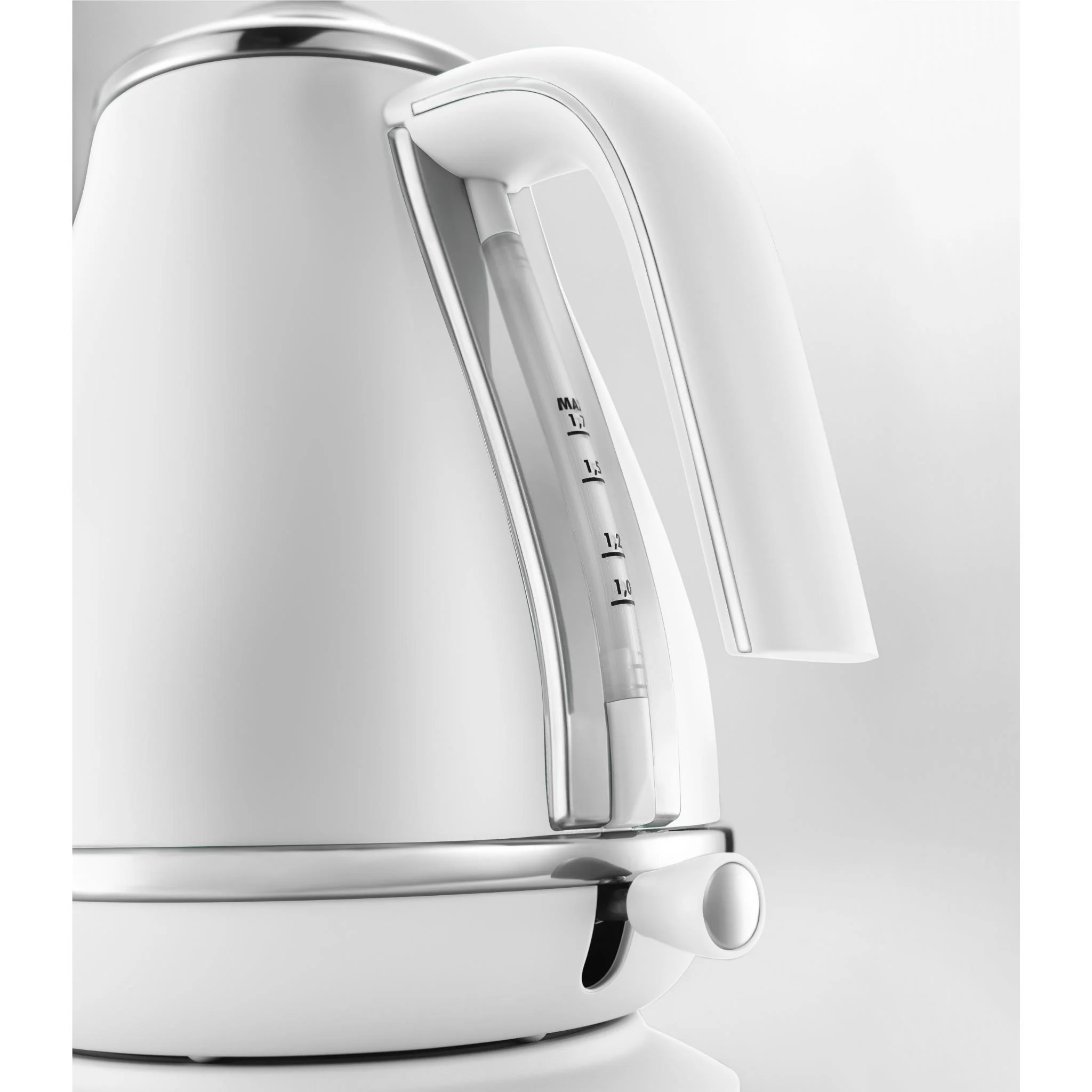 De'Longhi KBOC2001IW Icona Capitals 1.7L Kettle (Sydney White) - Image 3