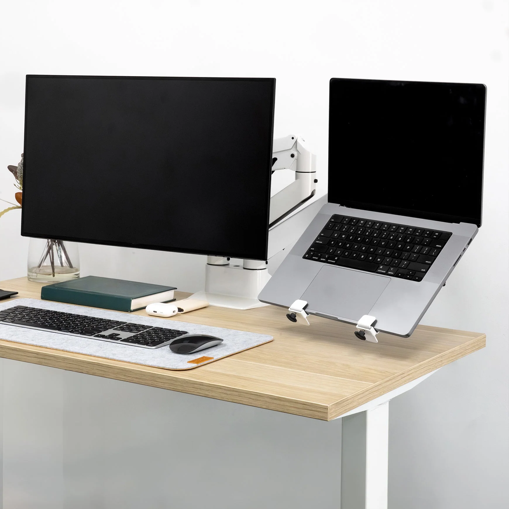 Desky Universal Laptop Mount - Silver - Image 5