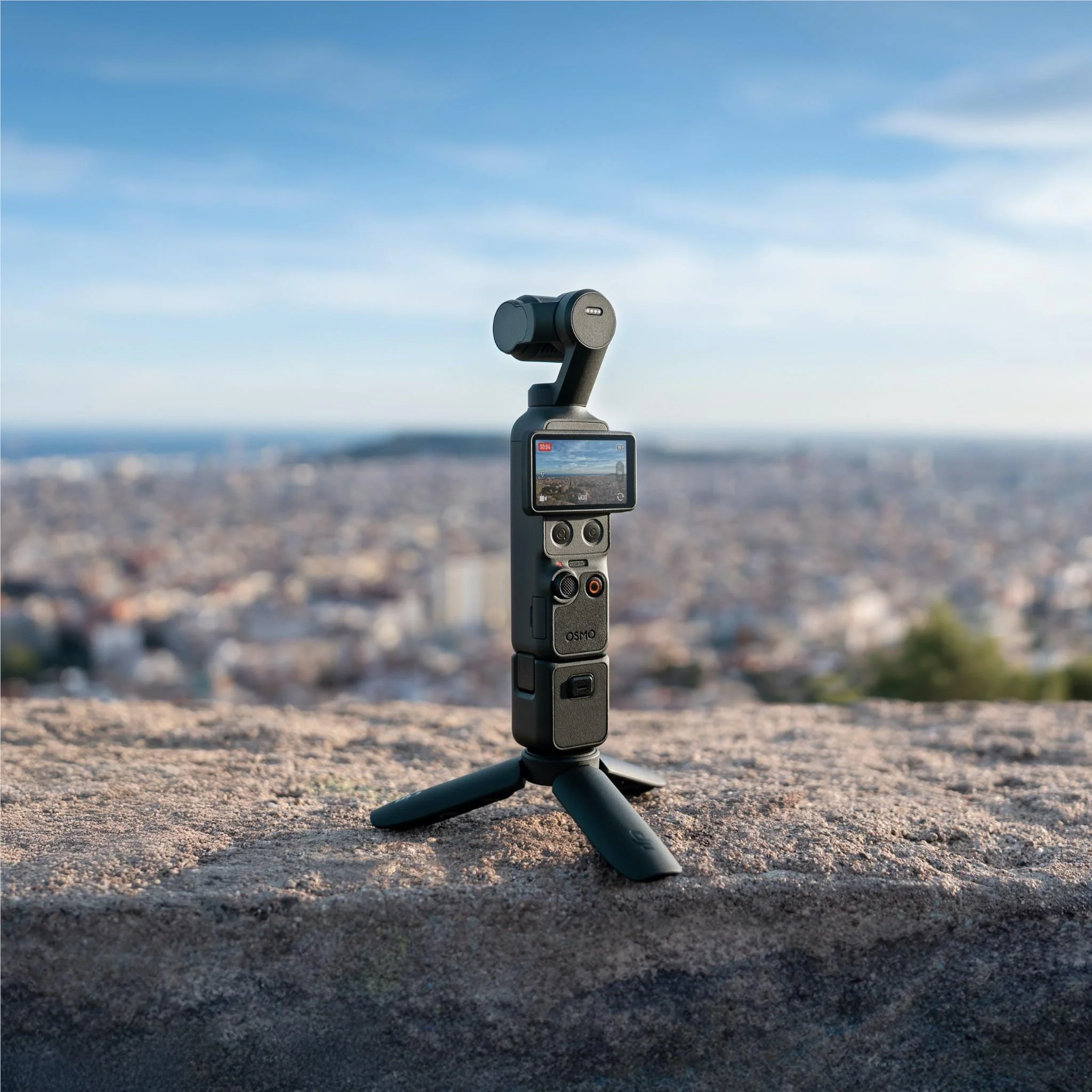 DJI Osmo Pocket 4 Creator Combo - Image 9