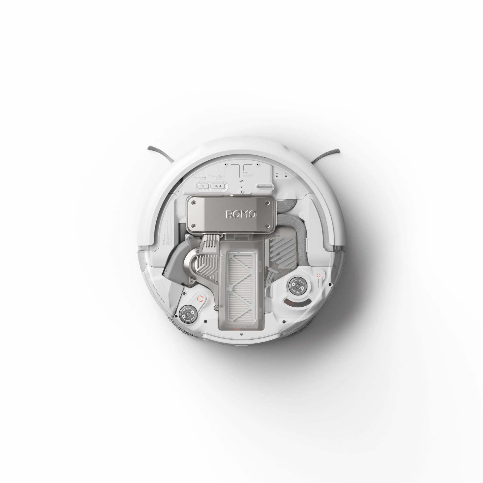 DJI Romo P Robotic Vacuum - Image 4