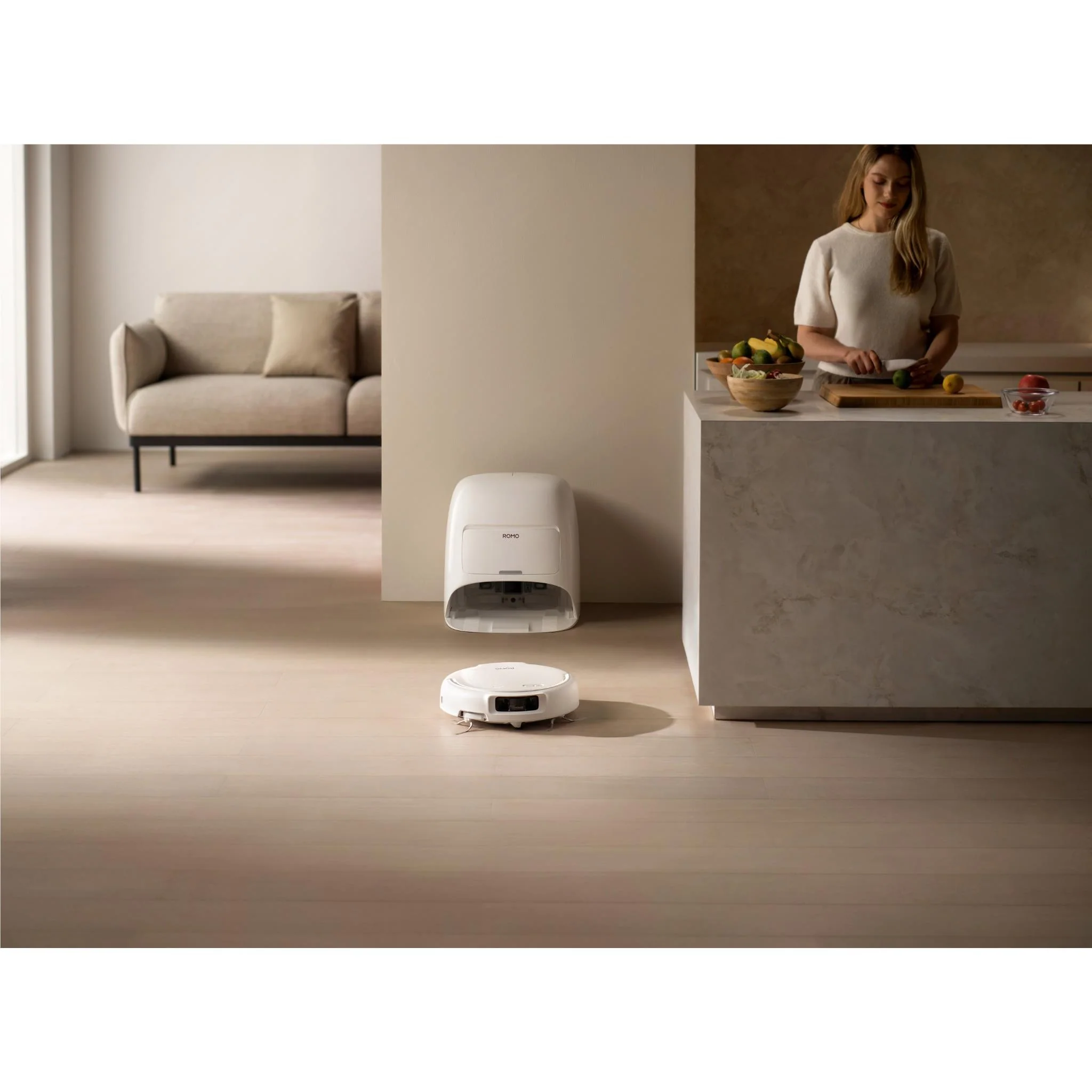 DJI Romo S Robotic Vacuum - Image 8