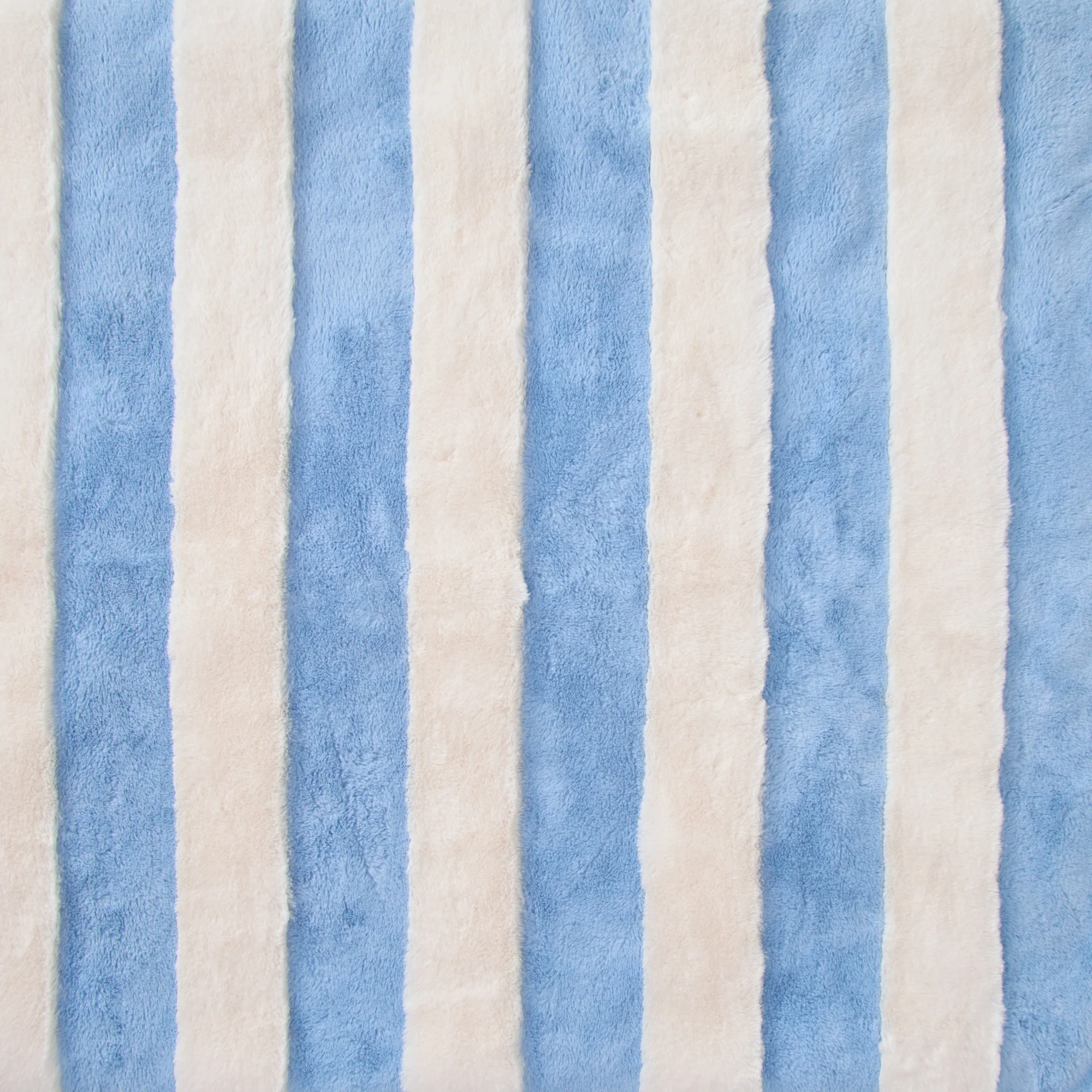 Dreamaker Denver Carved Stripe Faux Fur Heated Throw [130x160cm] (Sky) - Image 4