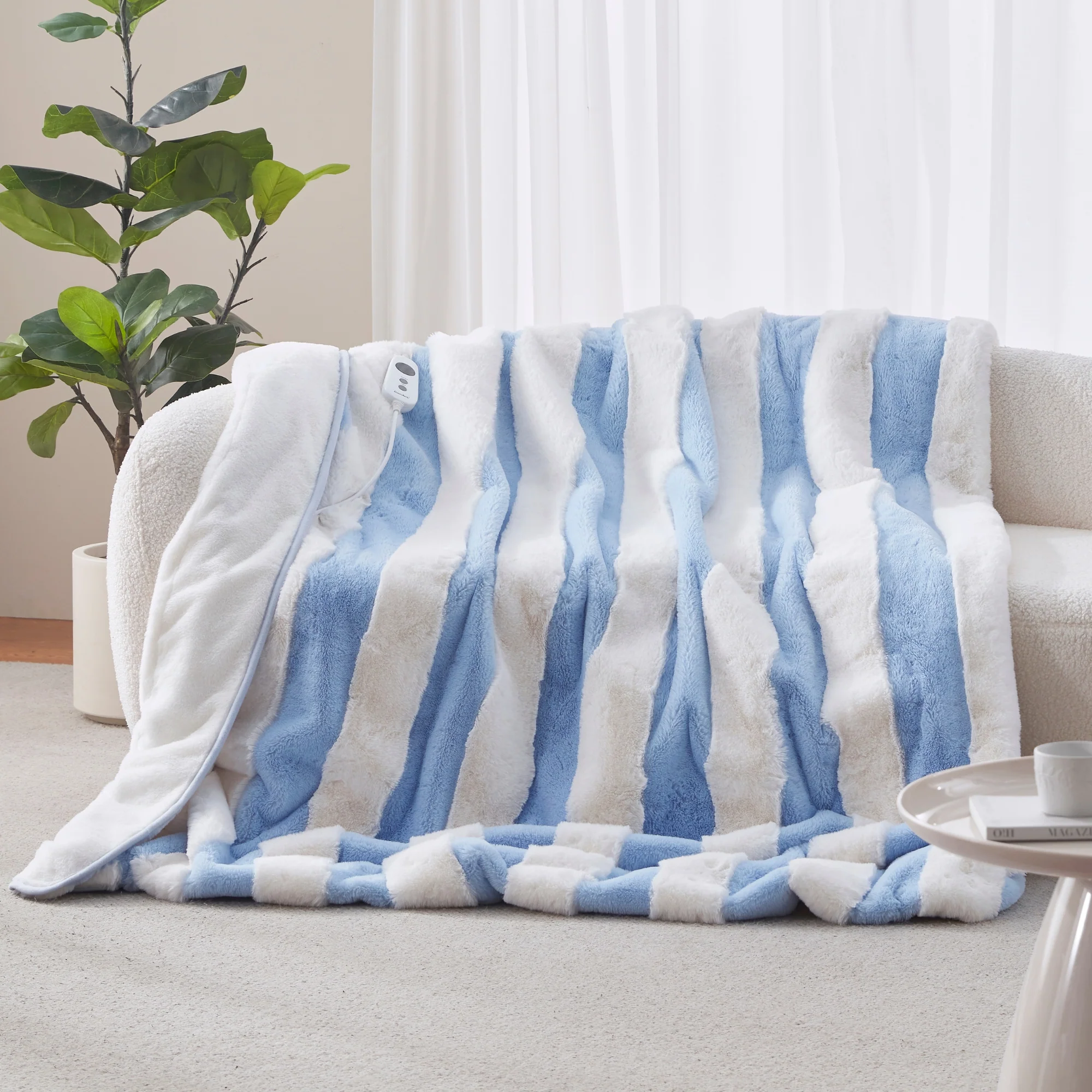 Dreamaker Denver Carved Stripe Faux Fur Heated Throw [180x200cm] (Sky) - Image 2