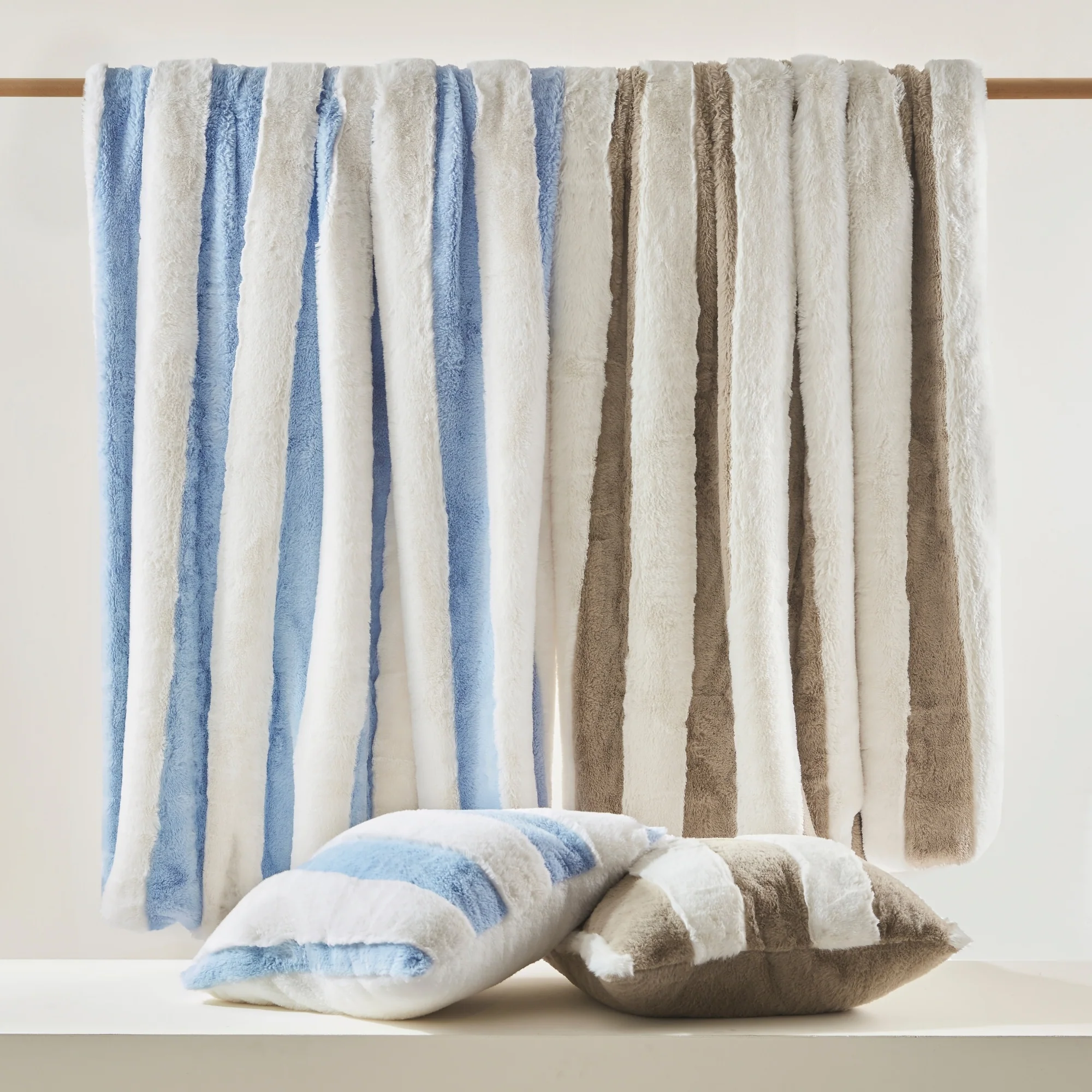 Dreamaker Denver Carved Stripe Faux Fur Heated Throw [180x200cm] (Sky) - Image 9