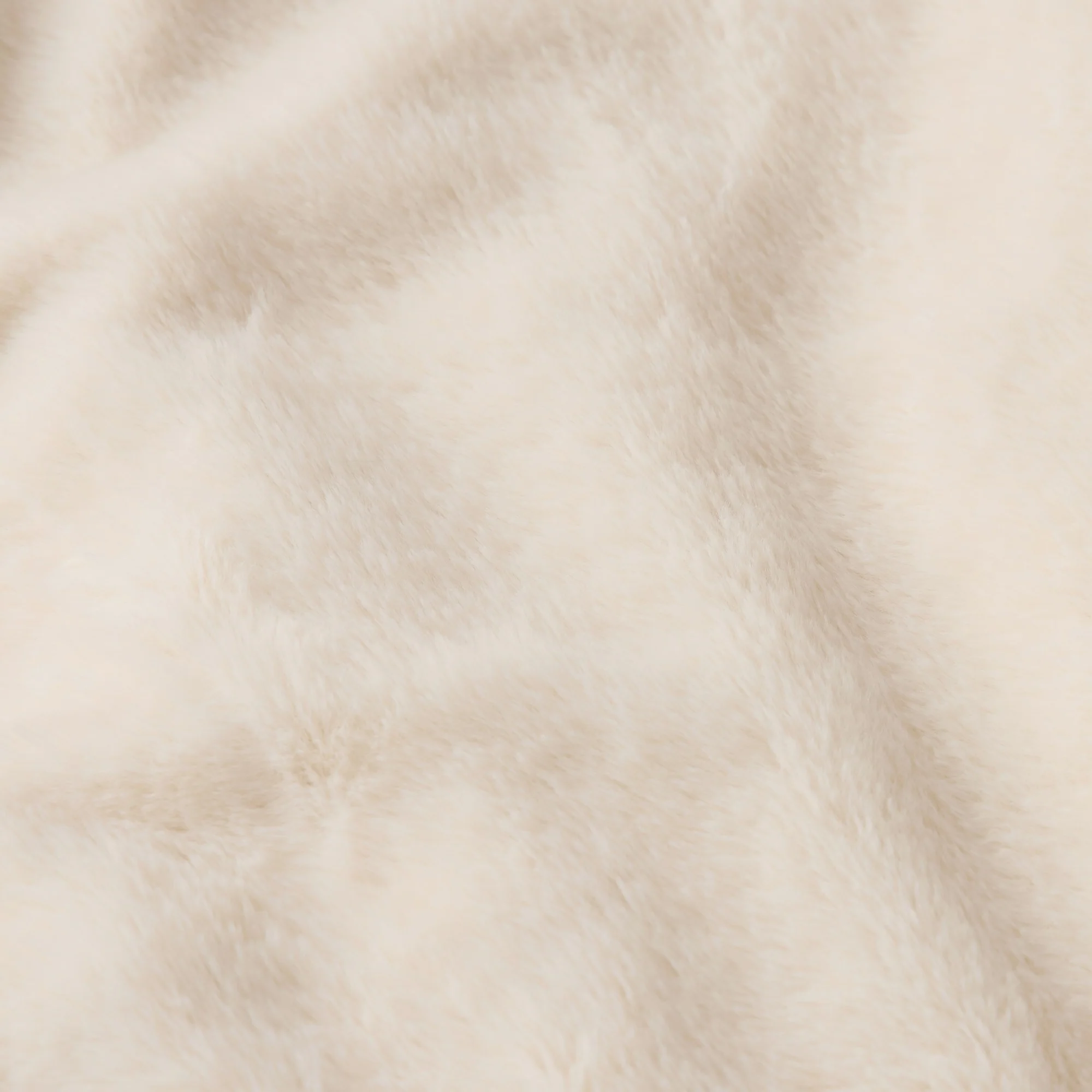 Dreamaker Emmett Textured Faux Fur Heated Throw [180x200cm] (Cream) - Image 6