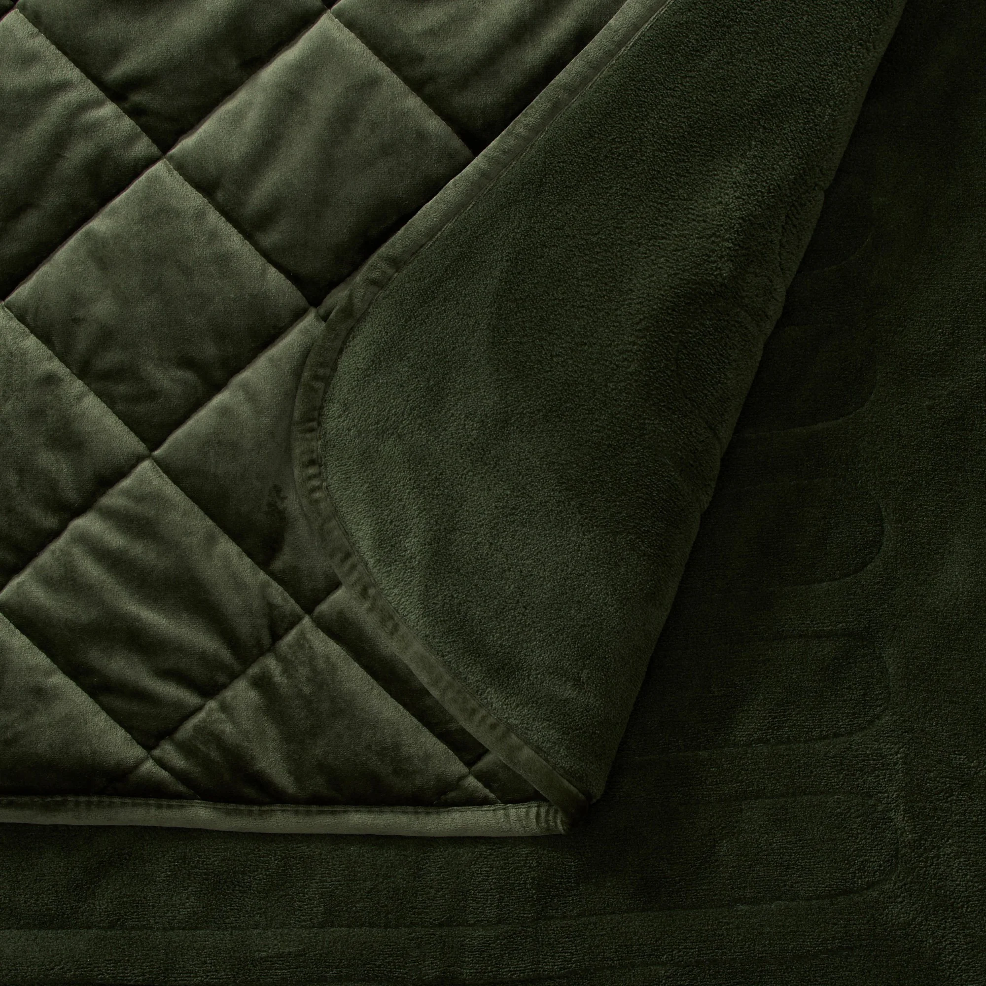 Dreamaker Haven Velvet Heated Throw [130x160cm] (Olive) - Image 3