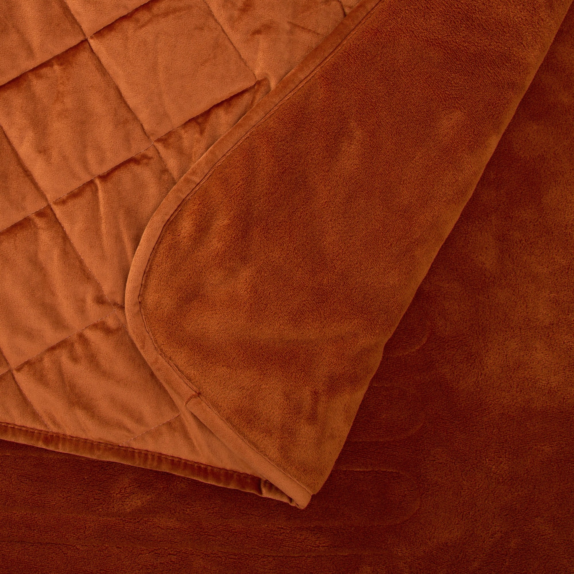 Dreamaker Haven Velvet Heated Throw [180x200cm] (Rust) - Image 3