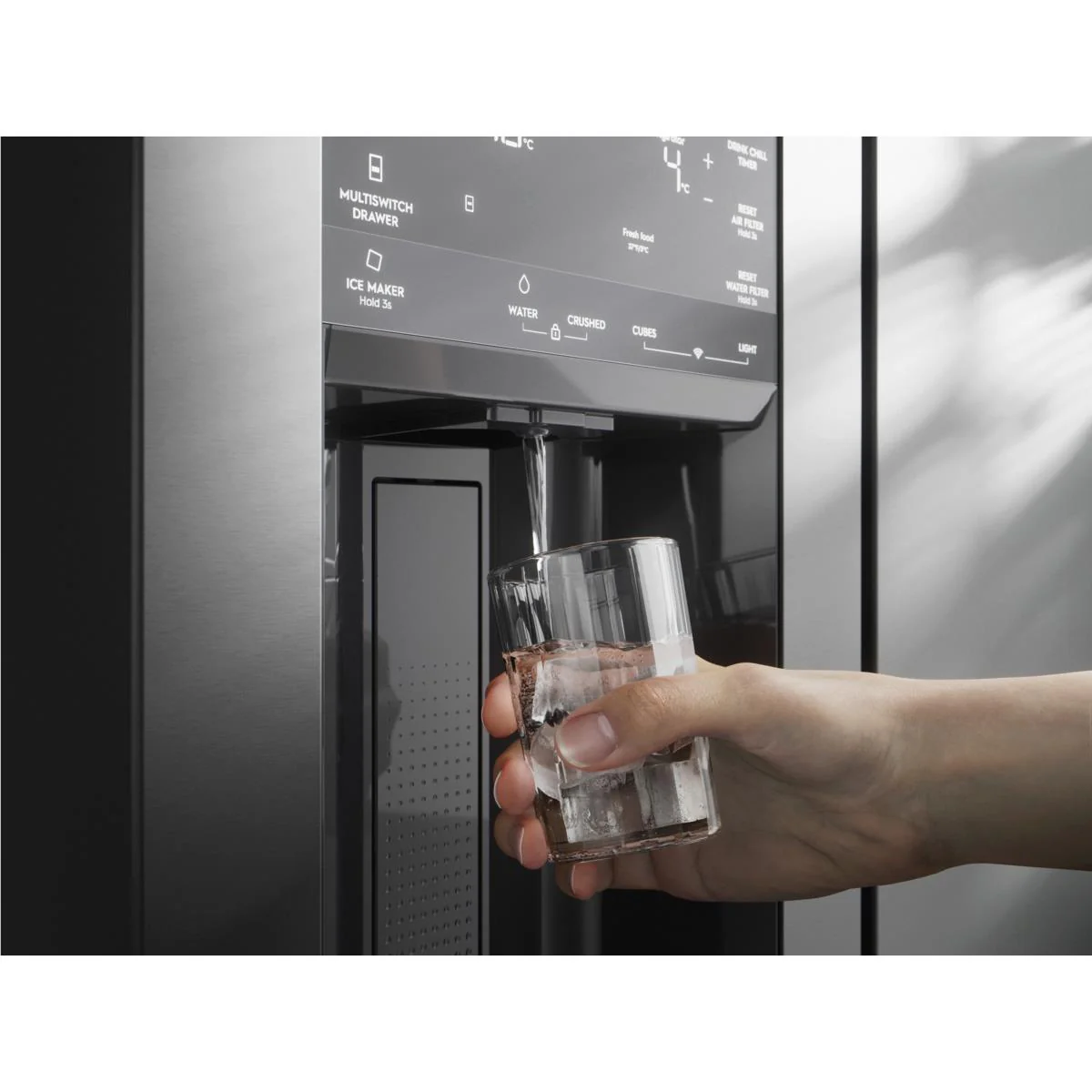 Electrolux  EHE6191BB 609L UltimateTaste 900 French door fridge (Matte Black) - Image 5