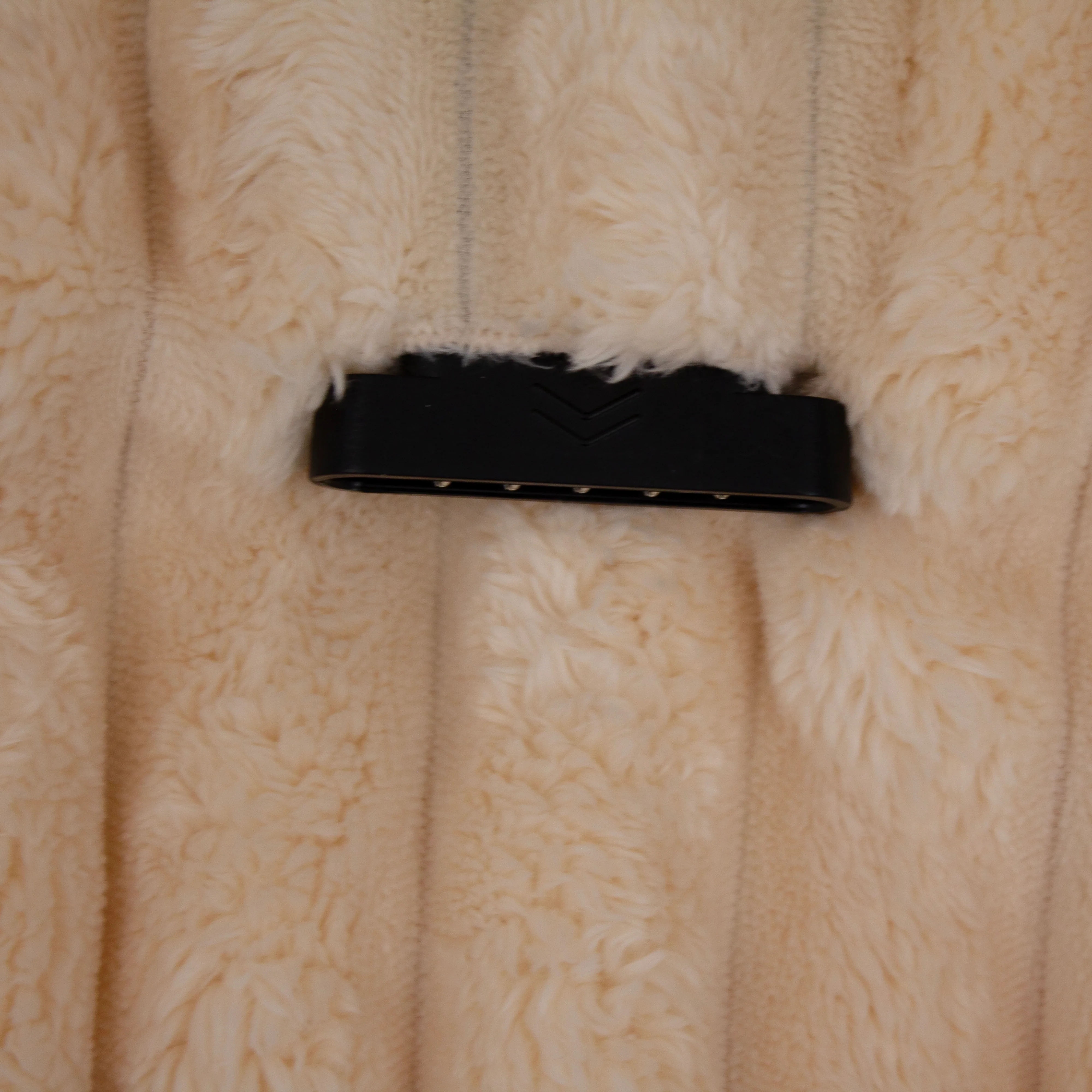 ELLE Heated Throw Blanket (Vanilla Cream) - Image 8
