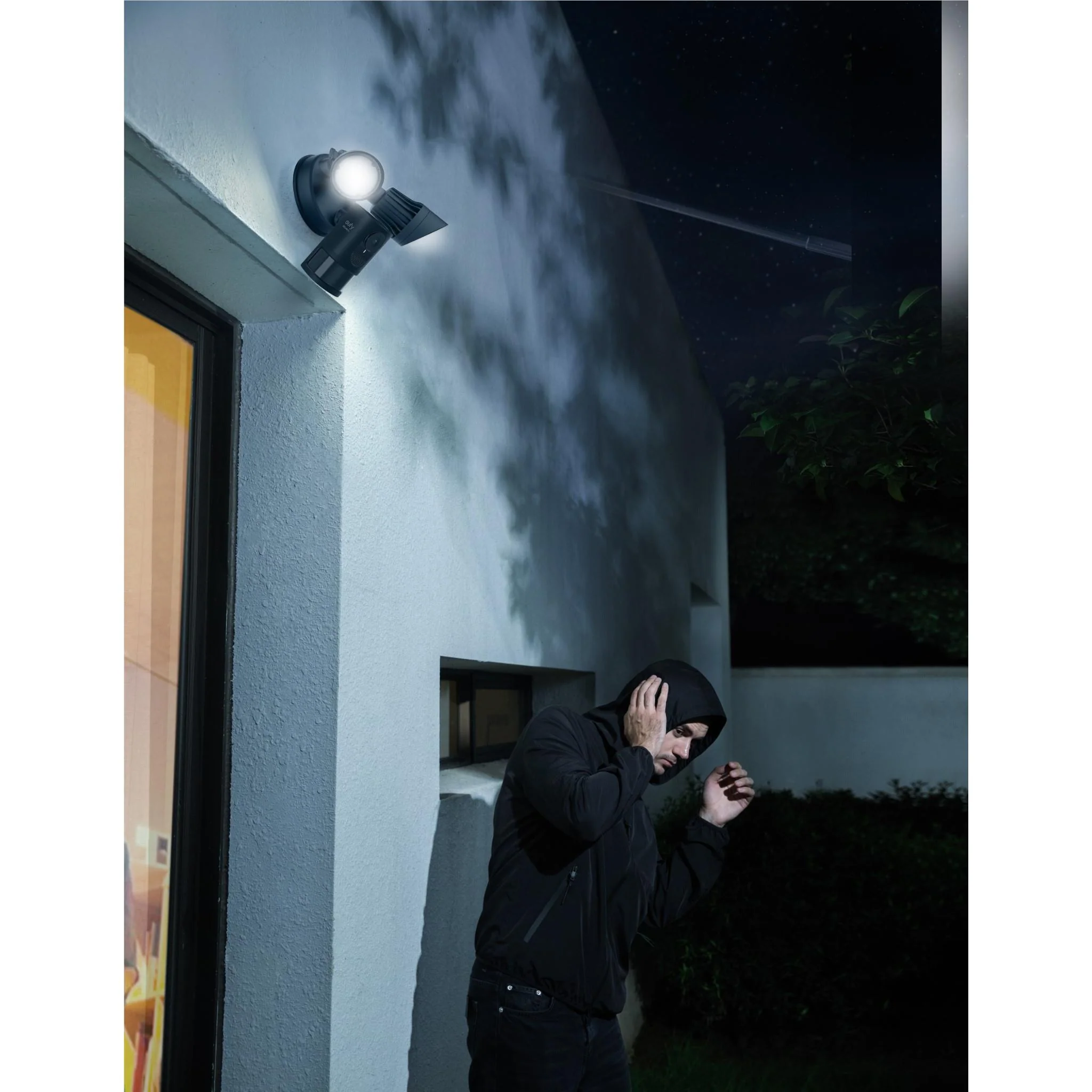 eufy Security Floodlight Cam E 2K (Black) [Wired] - Image 4