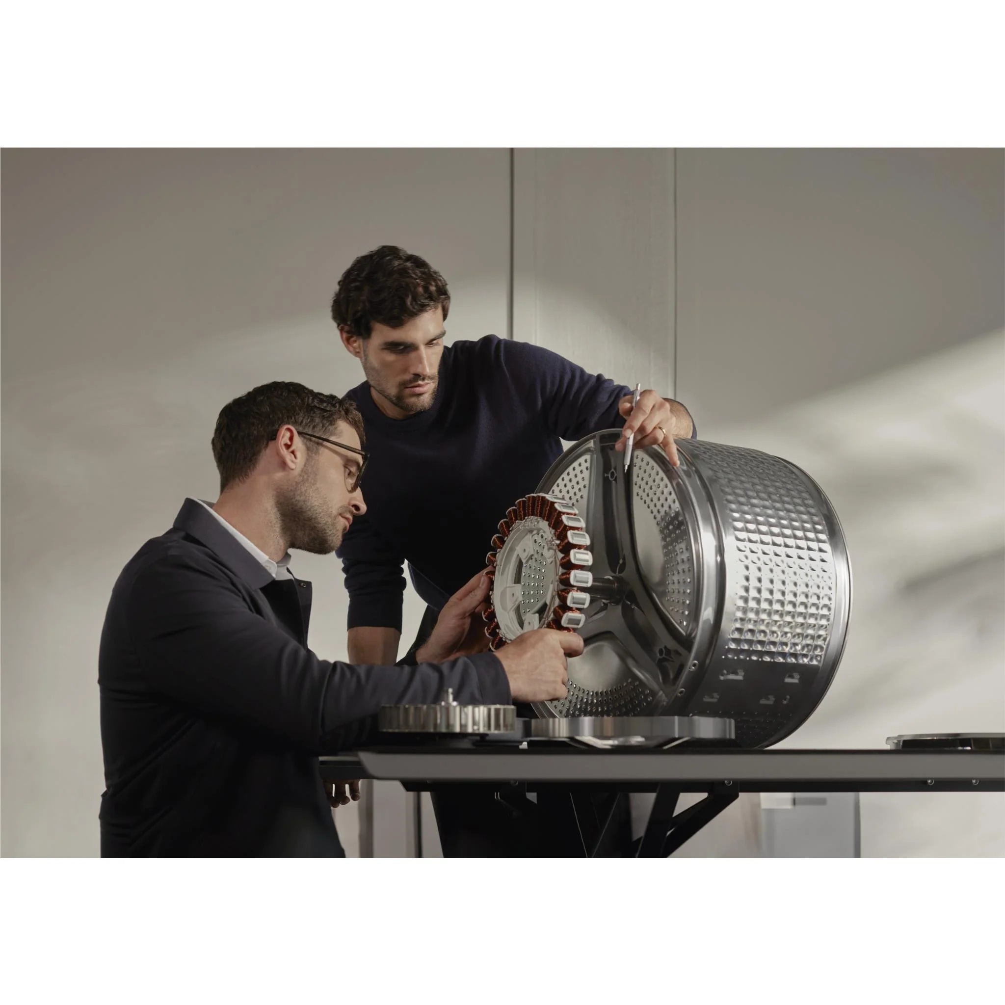 Fisher & Paykel WH1060DG5 Series 7 10kg Contemporary Front Load Washer - Image 4