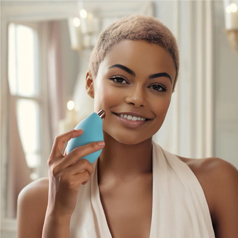 Foreo Kiwi Blackhead Pore Vacuum (Mint) - Image 9