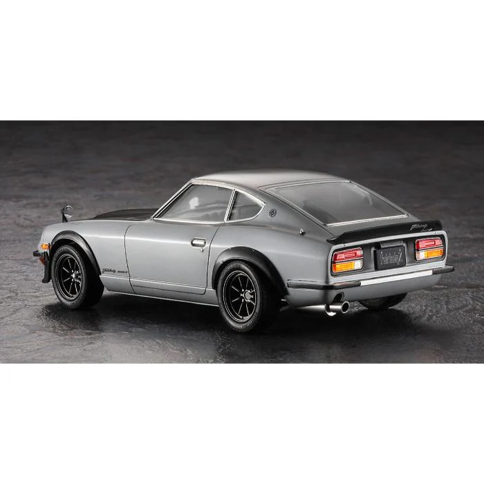 Hasegawa 1/24 Nissan Fairlady 240Z "Custom Version" - Image 2