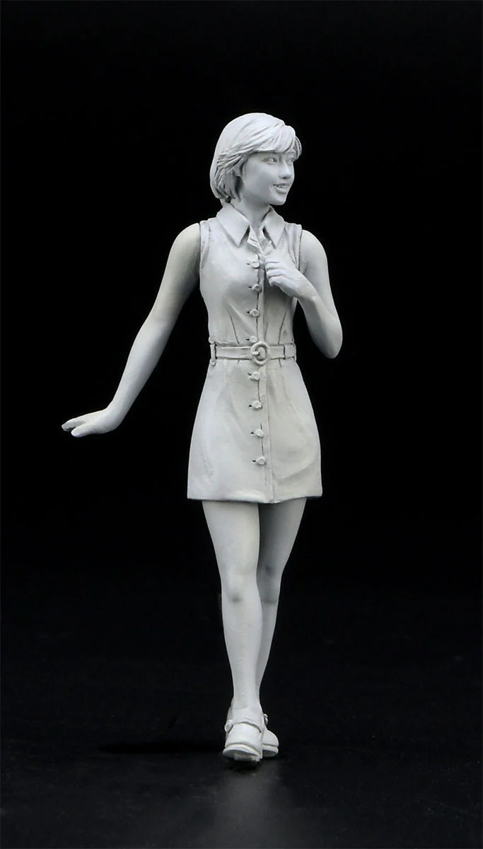 Hasegawa 1/24 Nissan Fairlady 240ZG with 70s Girls Figure - Image 5