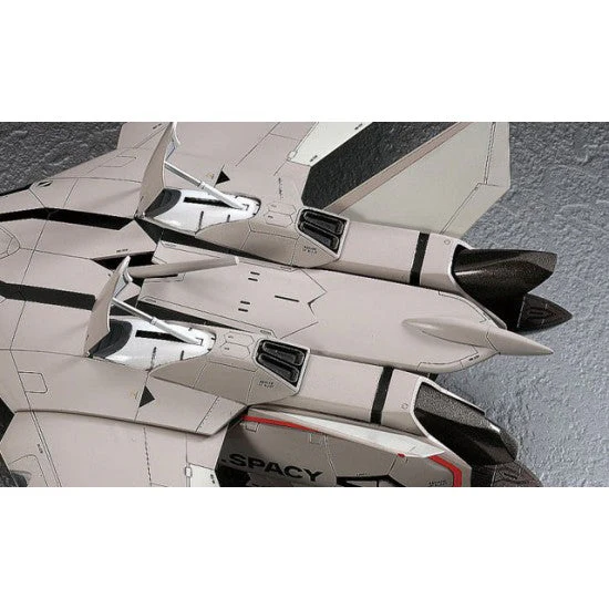 Hasegawa 1/72 VF11B Thunderbolt Macross Plus - Image 2