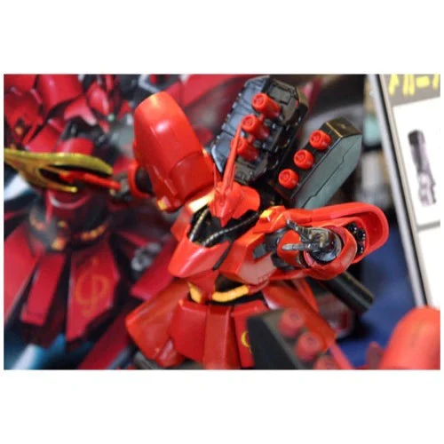 HGUC 1/144 Sazabi - Image 6