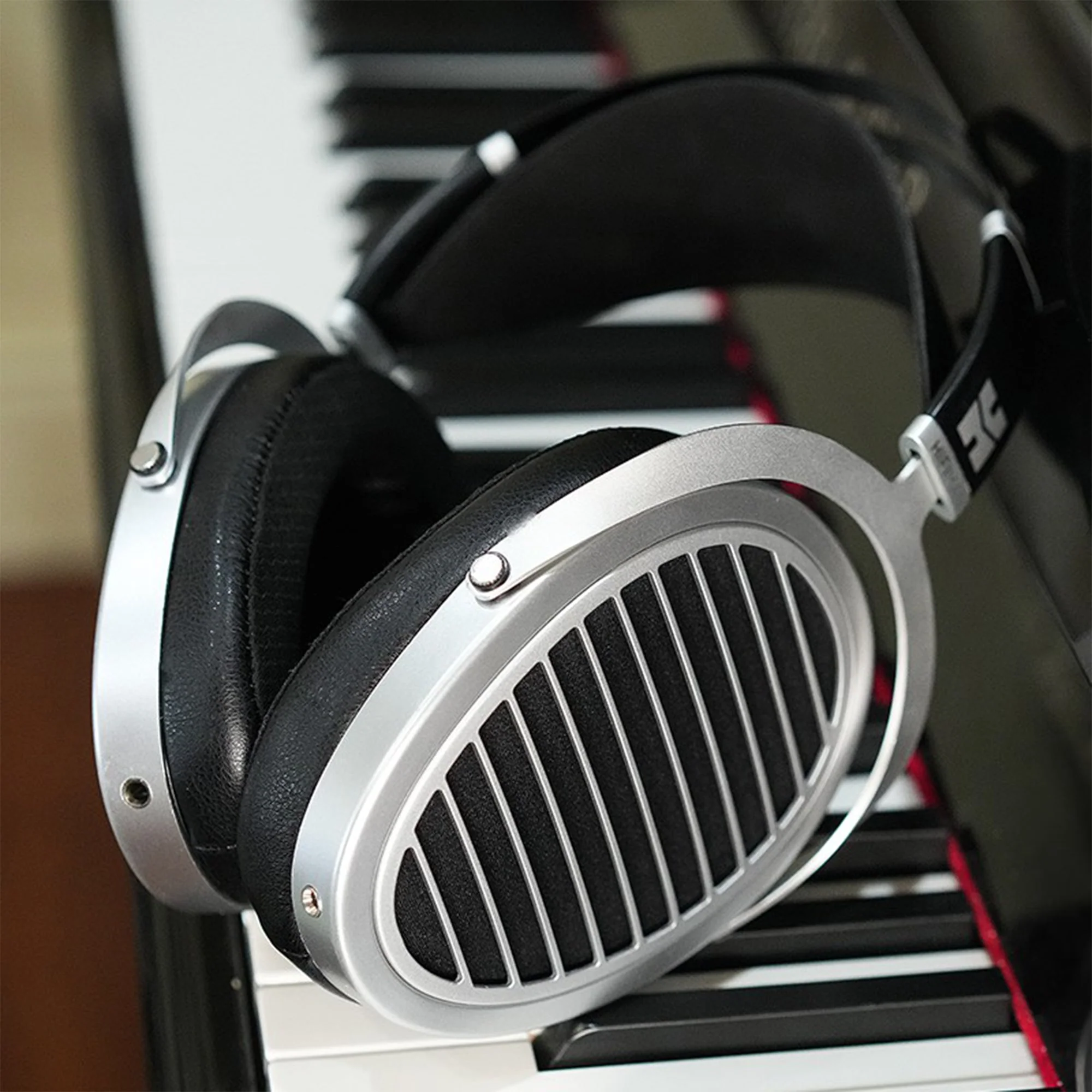 HiFiMAN ANANDA Nano Open Back Planar Magnetic Headphones - Image 2