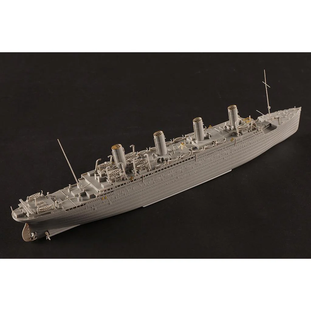 Hobby Boss 1/700 Britanic Plastic Model Kit - Image 4