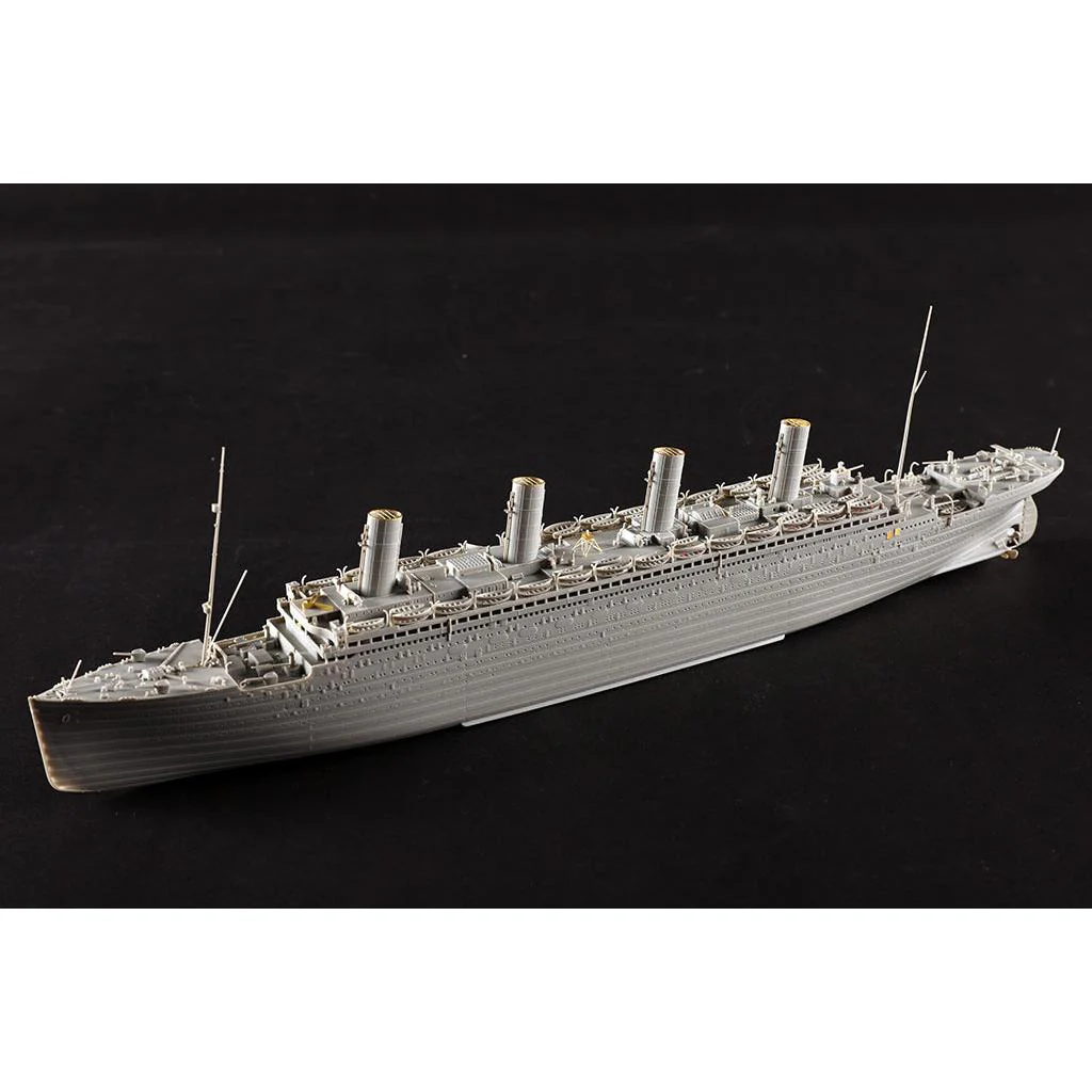Hobby Boss 1/700 Olympic Plastic Model Kit - Image 5