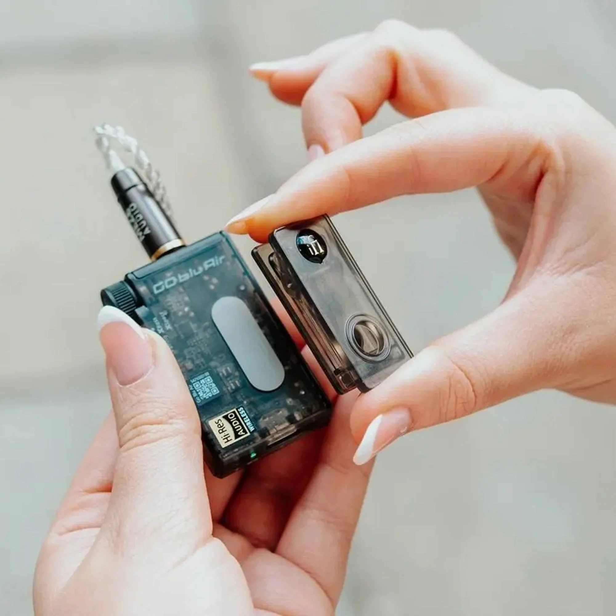 iFi GO blu Air Portable Wireless Headphone Amplifier - Image 5