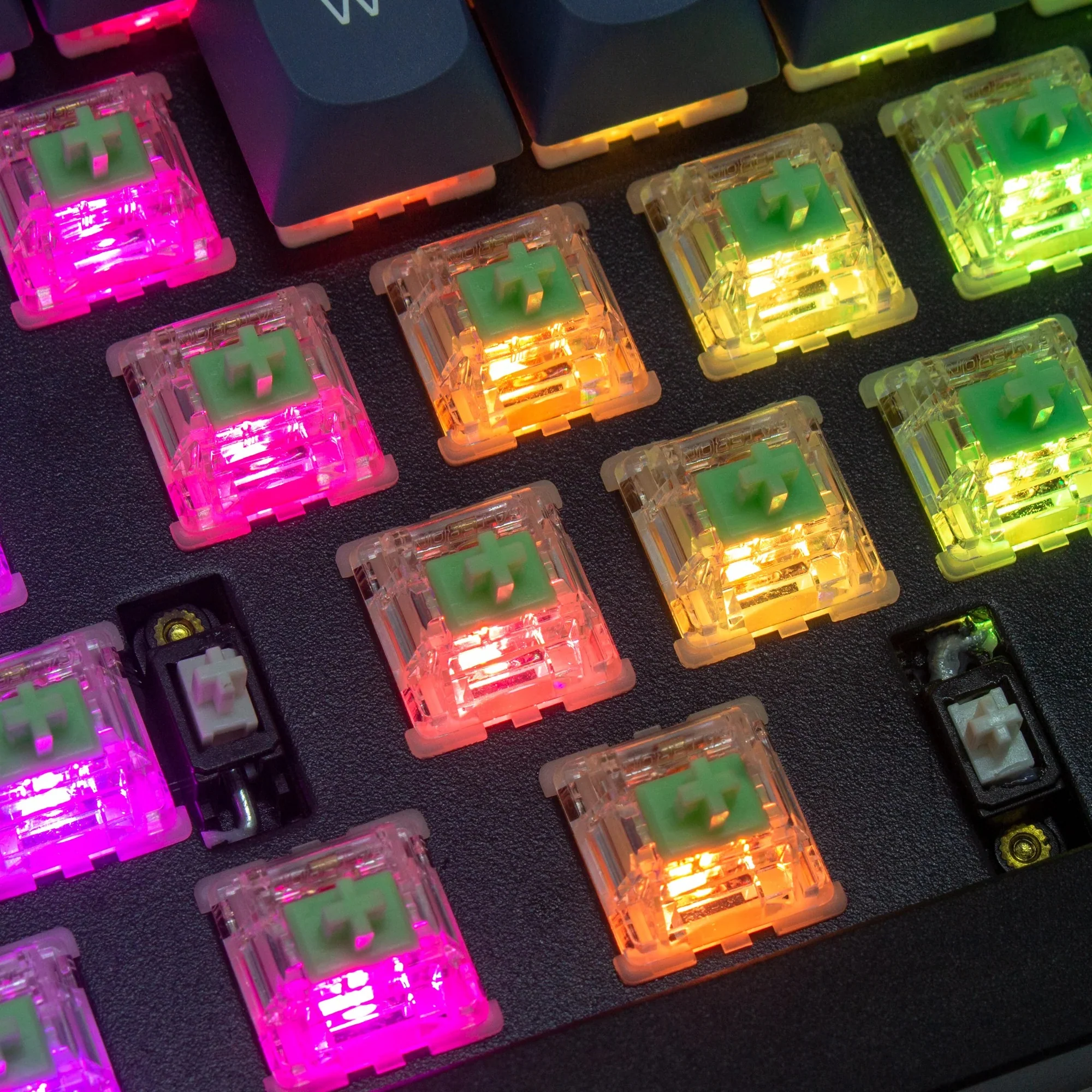 Keychron Gateron Baby Kangaroo Tactile Switch 110pcs - Image 4