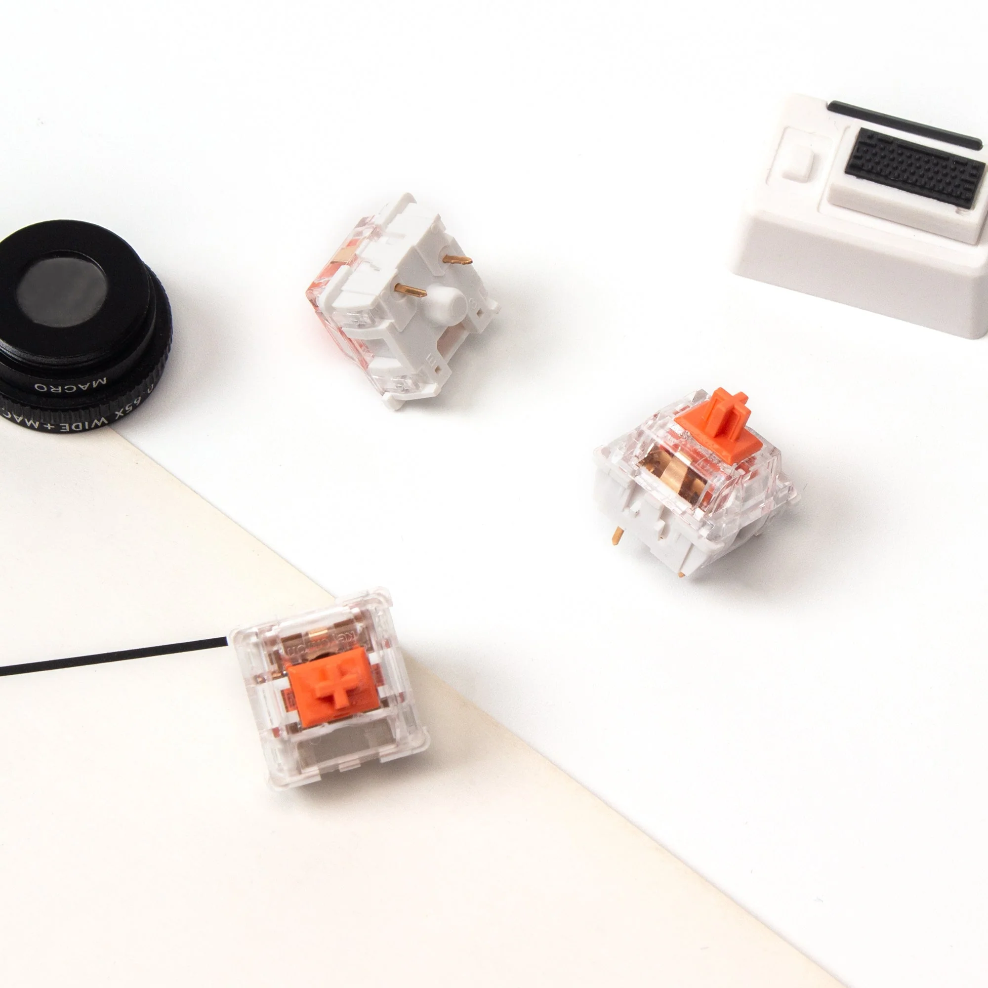 Keychron Silent K Pro Switch 110 pcs Red Switch - Image 3