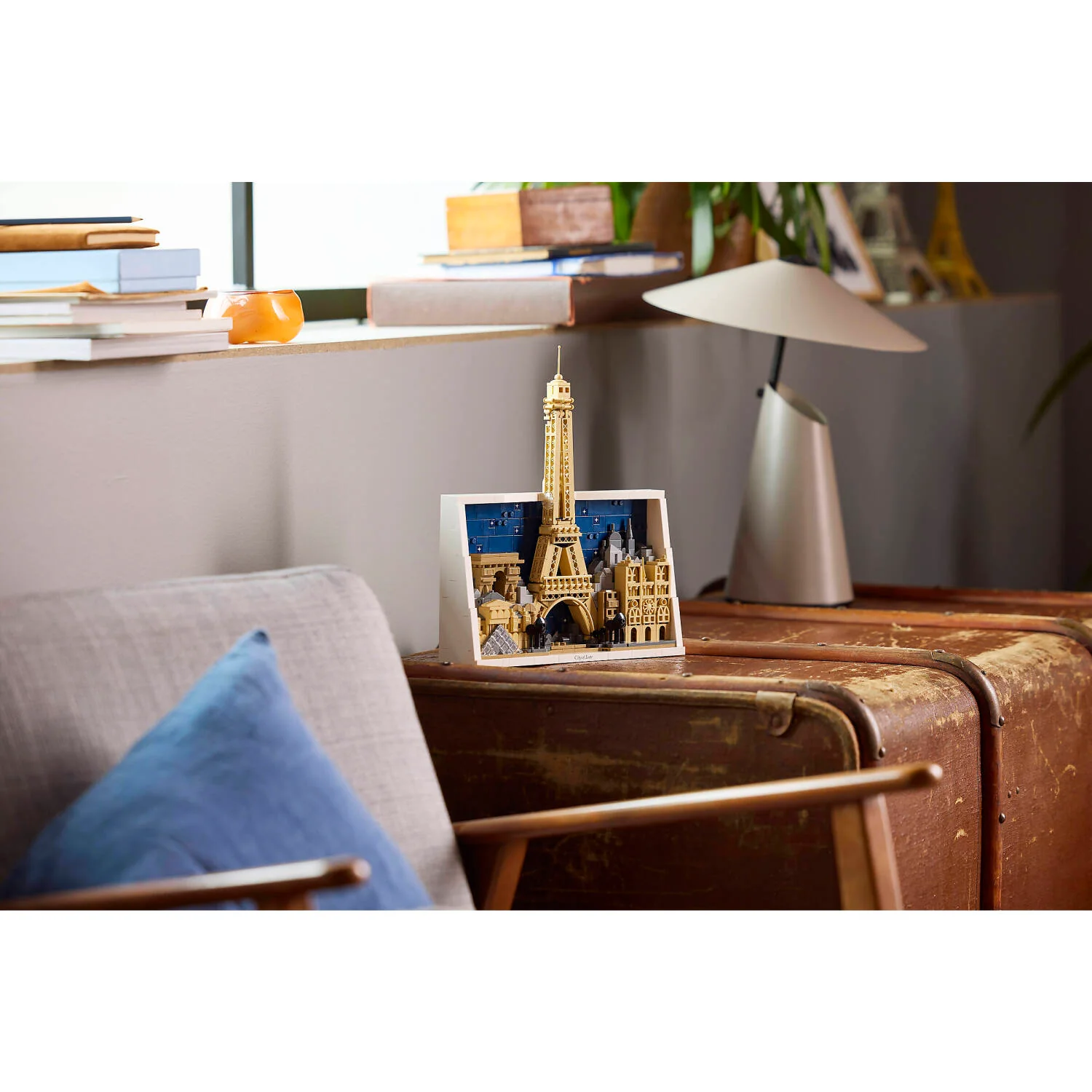 LEGO 21064 Paris City of Love - Architecture - Image 9