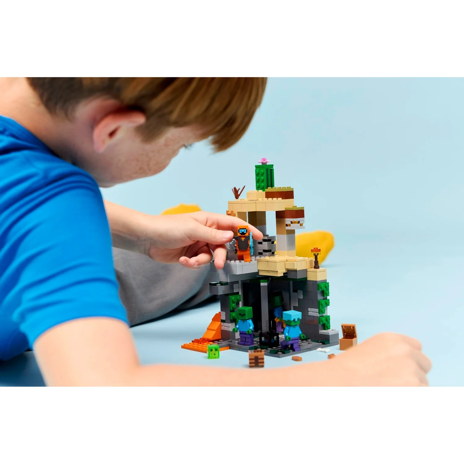LEGO 21587 Zombie Dungeon - Minecraft - Image 8
