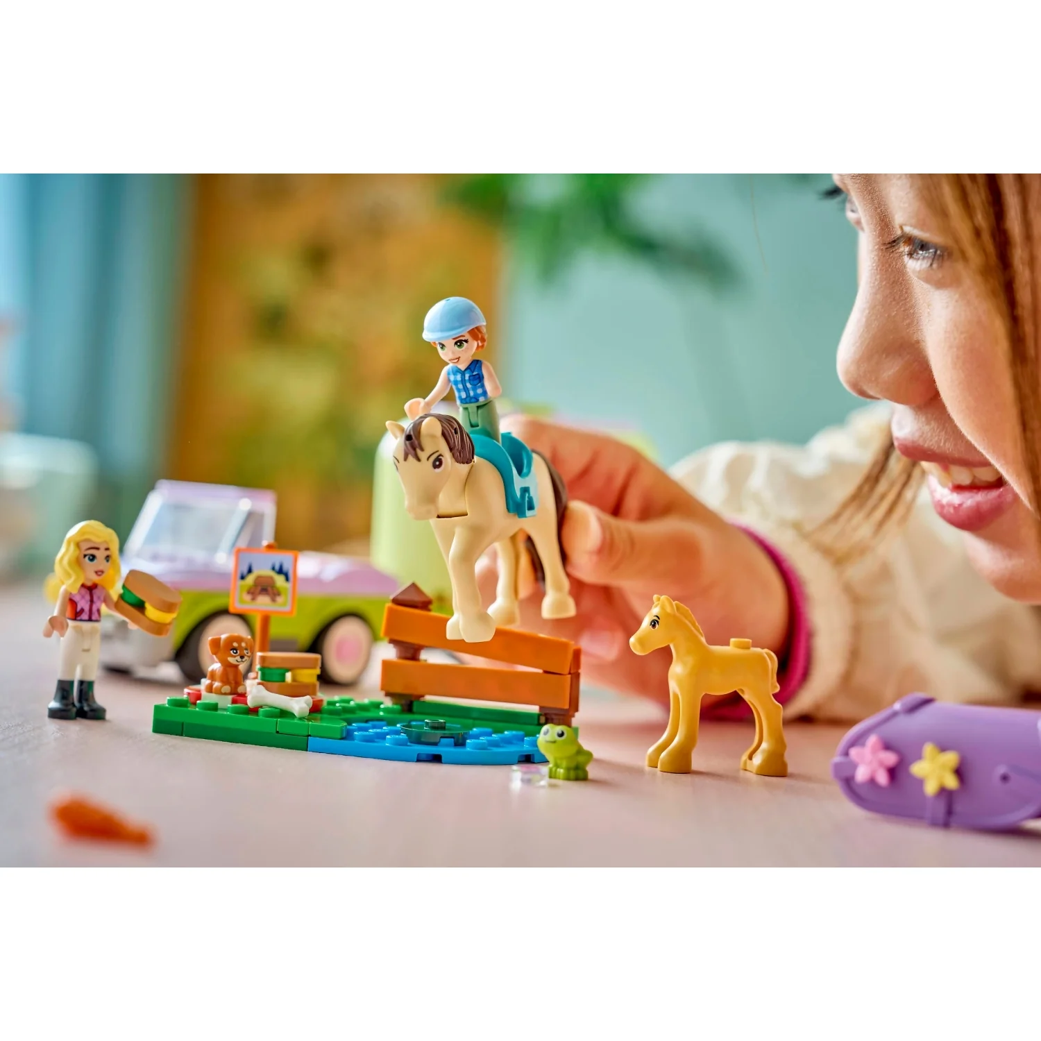 LEGO 42695 Horse & Baby Foal Trailer - Friends - Image 8