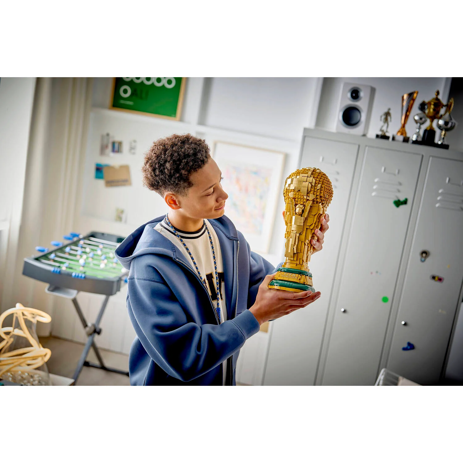 LEGO 43020 FIFA World Cup Official Trophy - Editions - Image 5