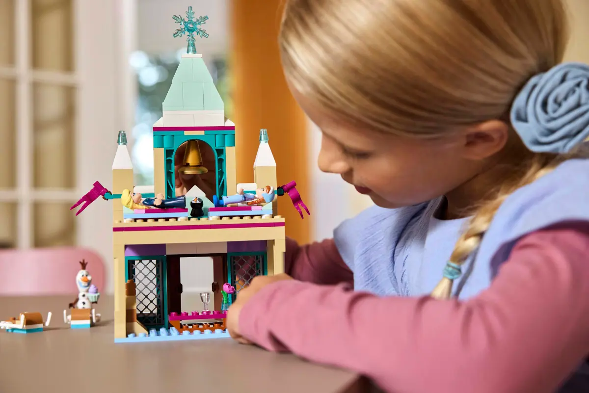 LEGO 43265 Arendelle Frozen Castle - Disney - Image 6