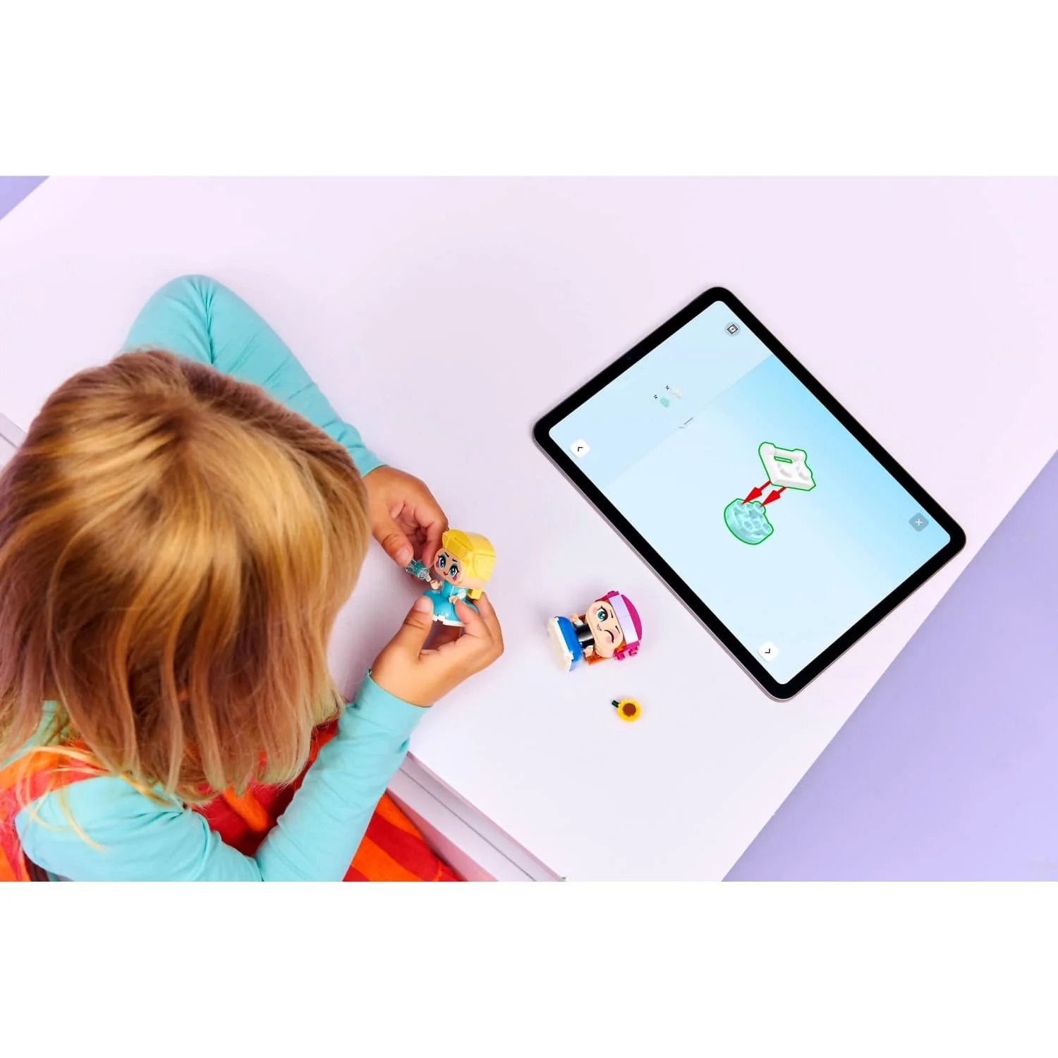 LEGO 43284 Mini Anna and Elsa - Disney - Image 9