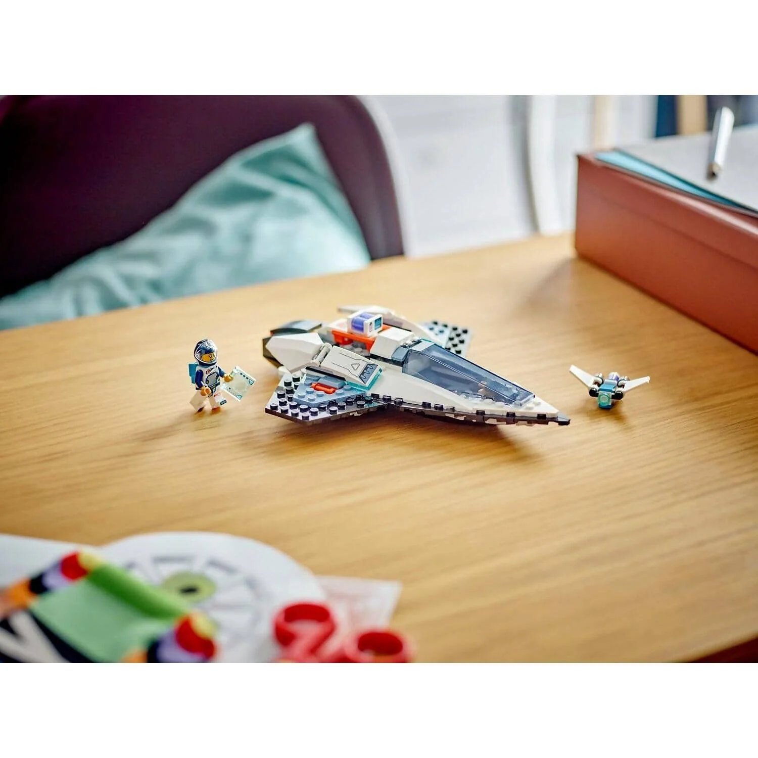LEGO 60430 Interstellar Spaceship - City - Image 8