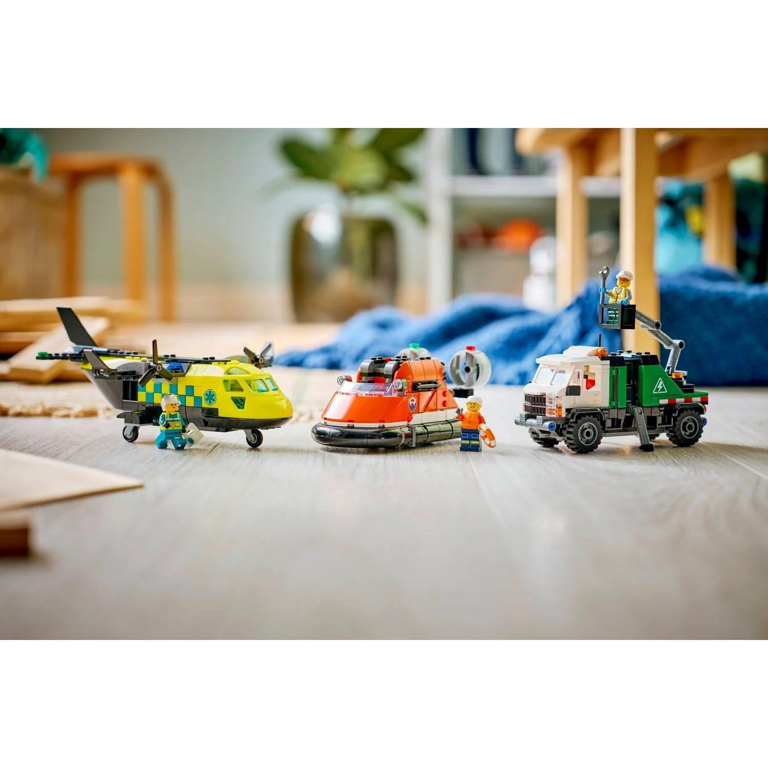 LEGO 60505 Airplane Service Truck and Hovercraft Remix - City - Image 9