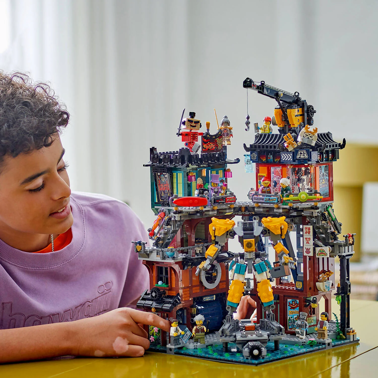 LEGO 71837 NINJAGO® City Workshops - Ninjago - Image 10
